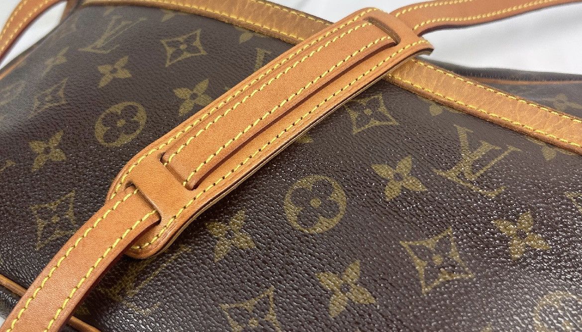 Louis Vuitton Louis Vuitton Monogram Crossbody Bag Size ONE SIZE - 4 Thumbnail