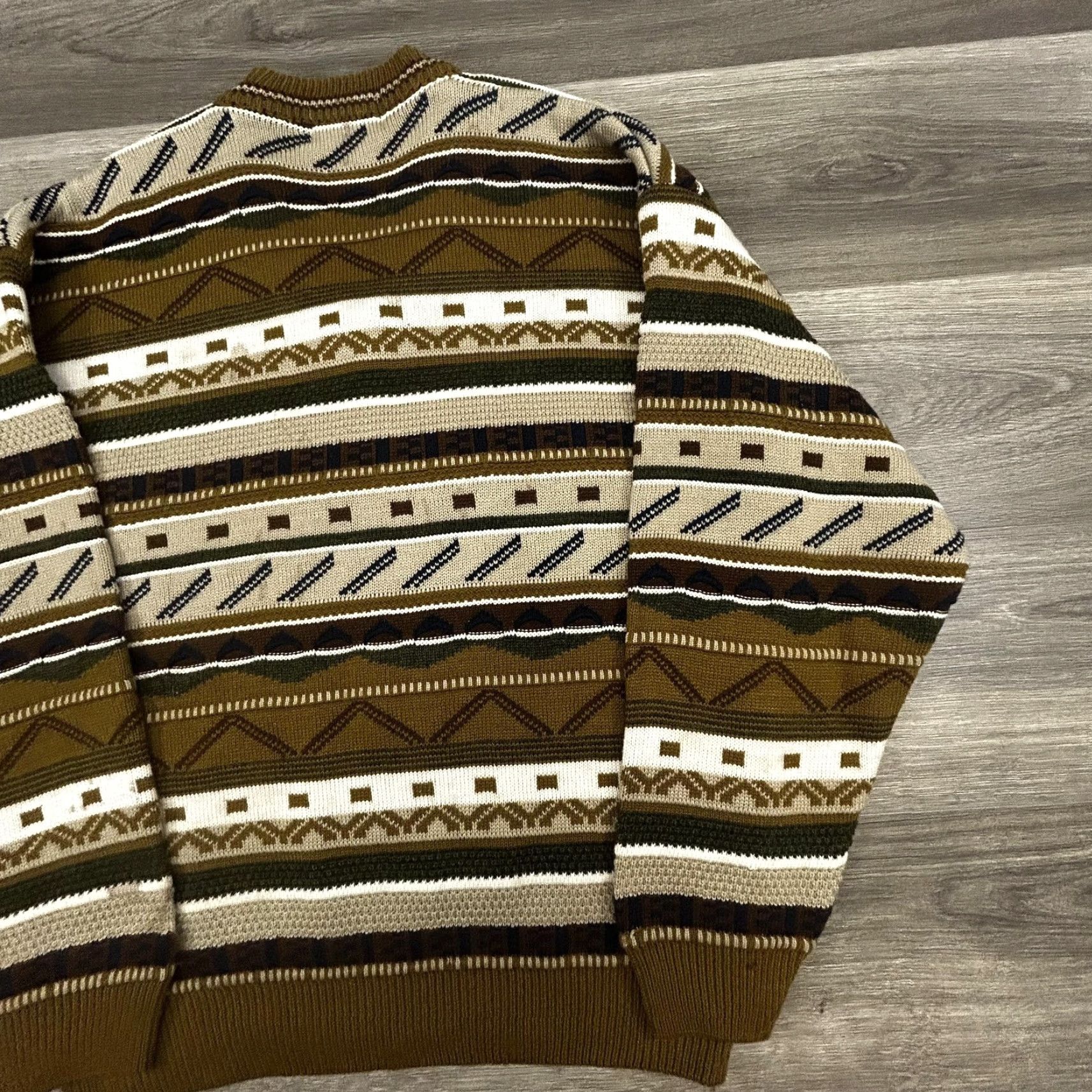 Coogi VINTAGE Knit India Mens XL Brown Striped Wool V-Neck Sweater 90s Hip Hop Retro Pullover Long Sleeve Wool Blend Geometric Pattern Category: Sweater Size US XL / EU 56 / 4 - 6 Thumbnail