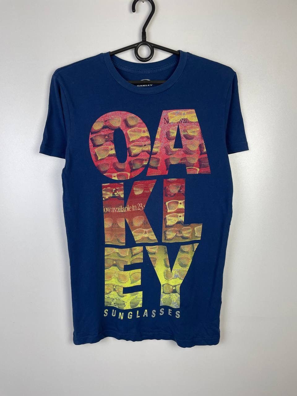 Vintage Oakley vintage t-shirts size S Size US S / EU 44-46 / 1 - 1 Thumbnail