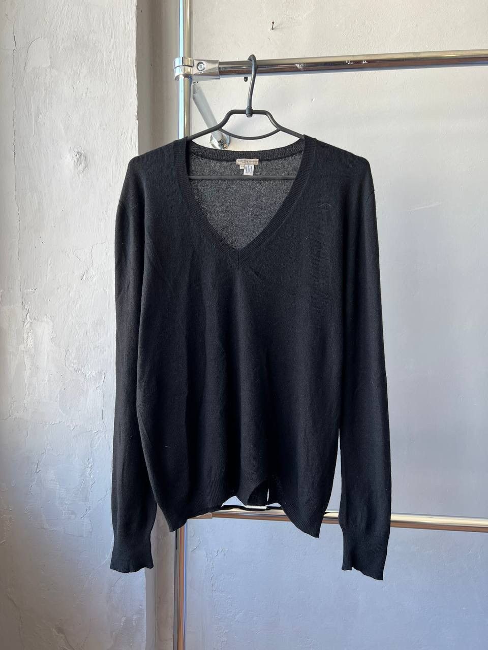 Bottega Veneta BOTTEGA VENETA 100% CASHMERE BLACK DESIGNER SWEATER JUMPER Size M / US 6-8 / IT 42-44 - 2 Thumbnail