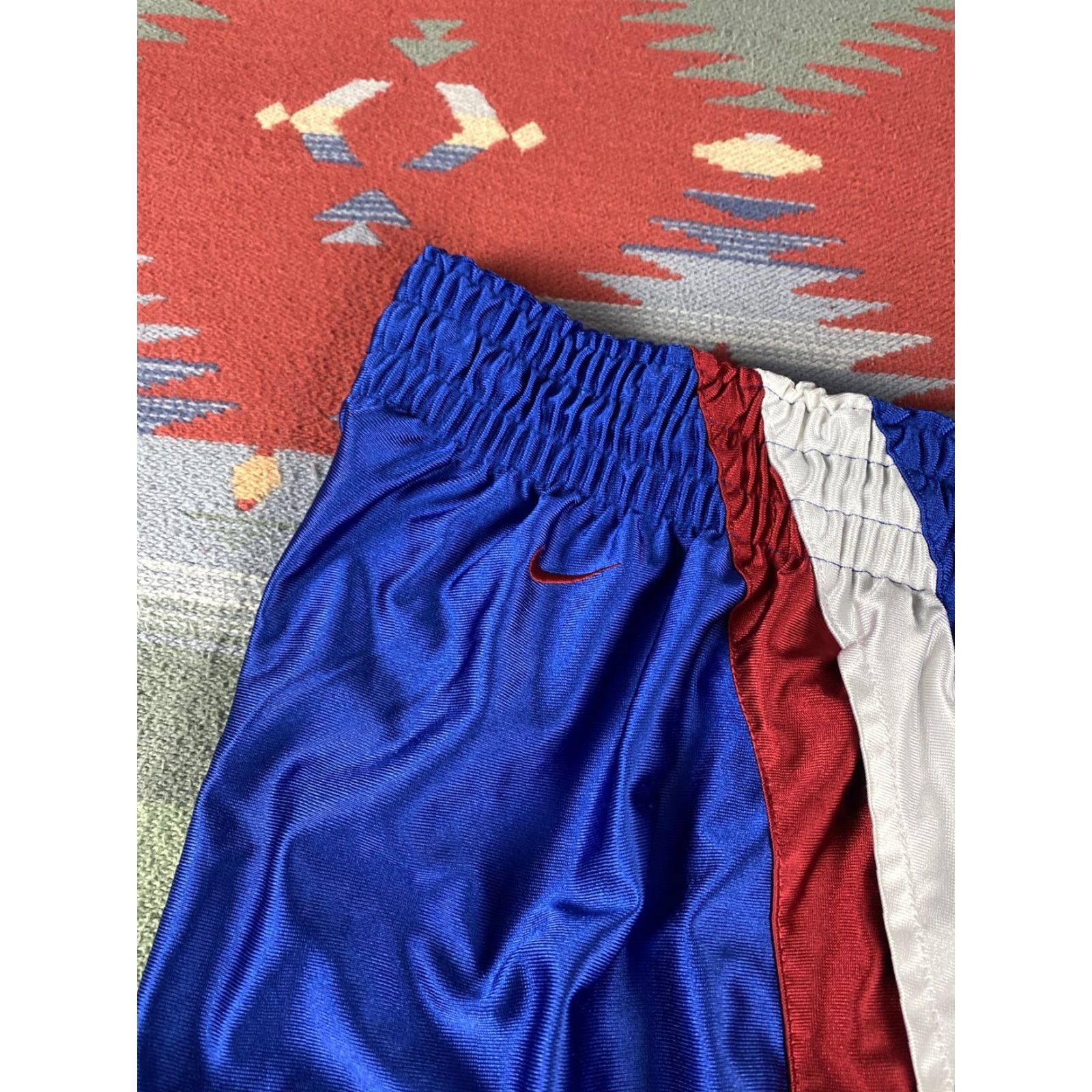 Nike Nike Basketball Shorts Lebron James sz M Blue & Red Size US 31 - 3 Thumbnail
