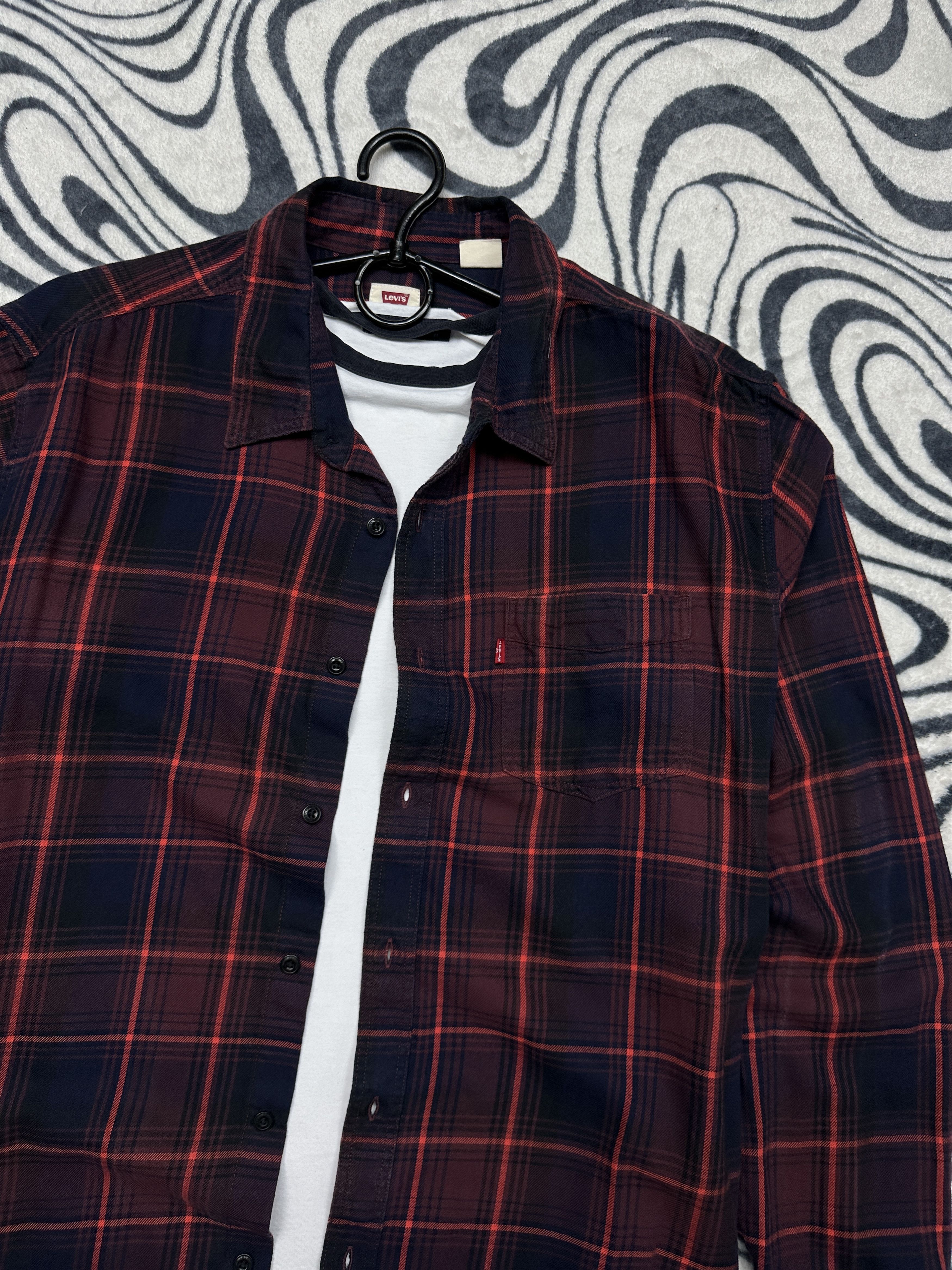 Levi's Levi's Flannel Mens Plaid Shirt Y2K Size US XL / EU 56 / 4 - 2 Thumbnail