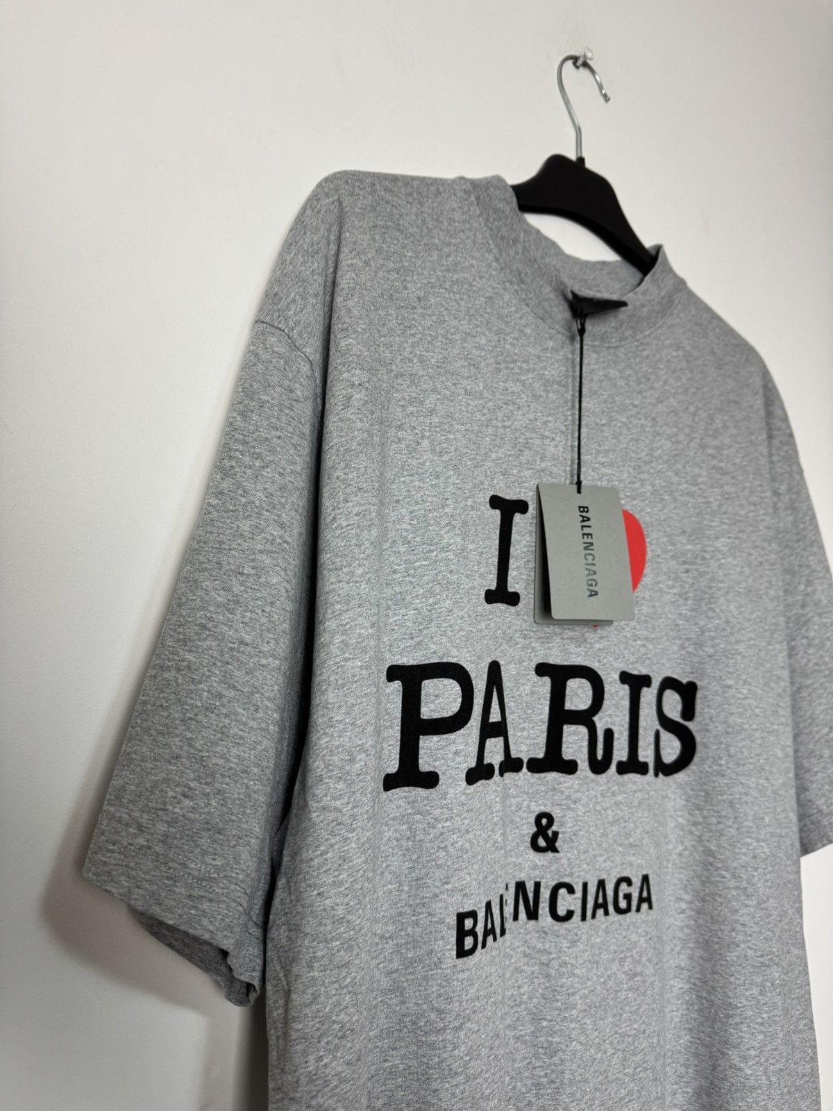 Balenciaga BNWT Balenciaga “I Love Paris” Oversized Tee Luxury Designer Size US M / EU 48-50 / 2 - 11 Thumbnail