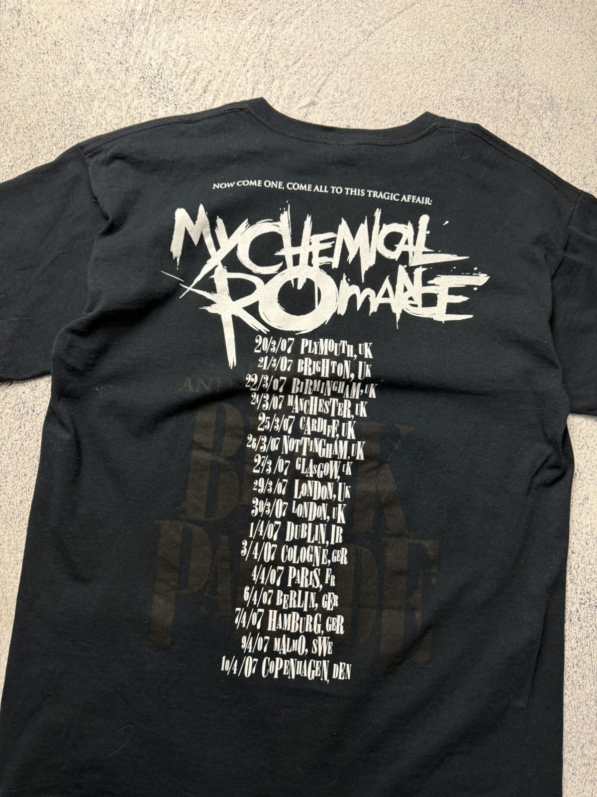 Band Tees Vintage My Chemical Romance The Black Parade Album T shirt Size US L / EU 52-54 / 3 - 20 Thumbnail