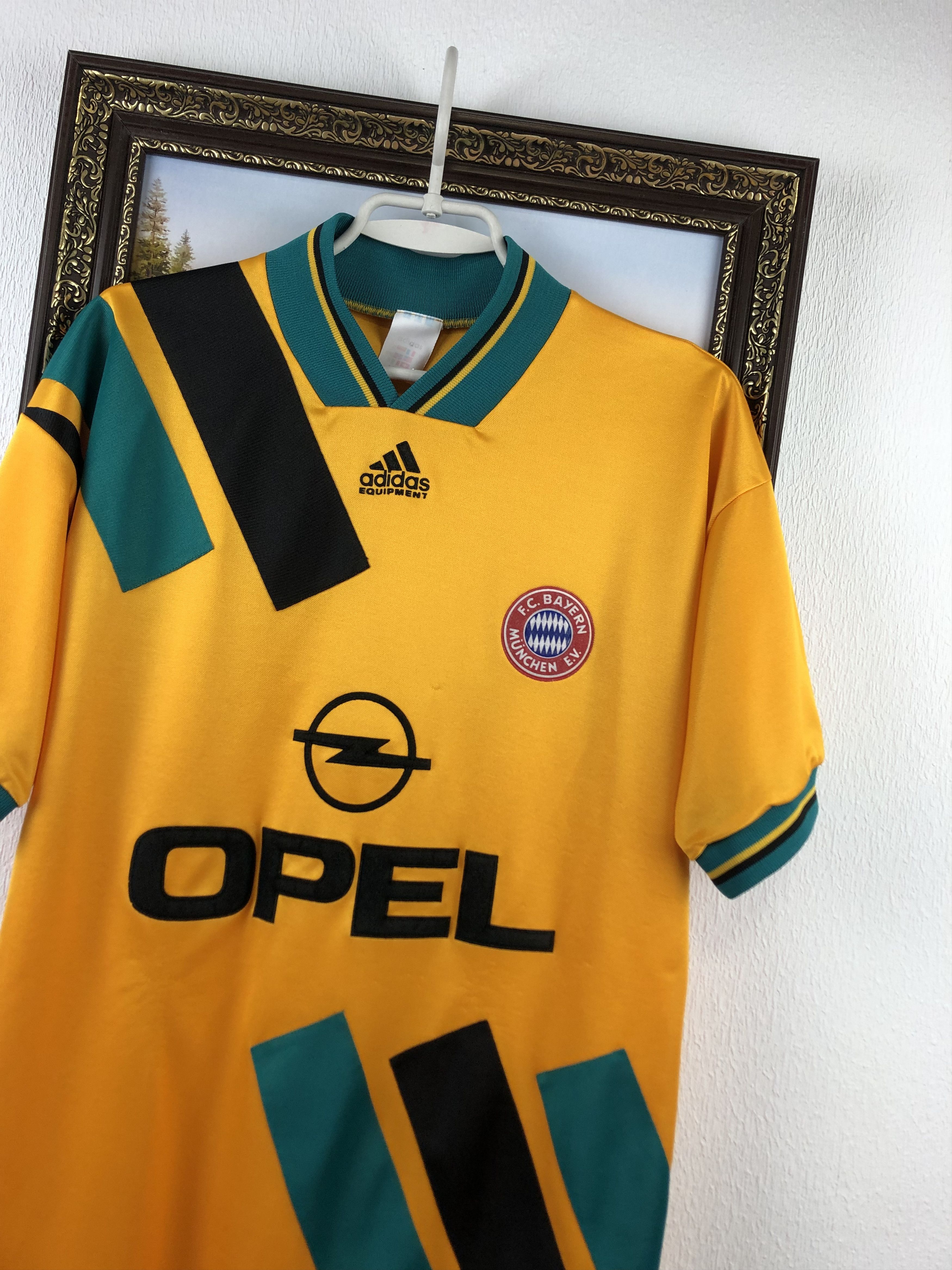 Bayern Munich Away football shirt 1993 Soccer Adidas Jersey