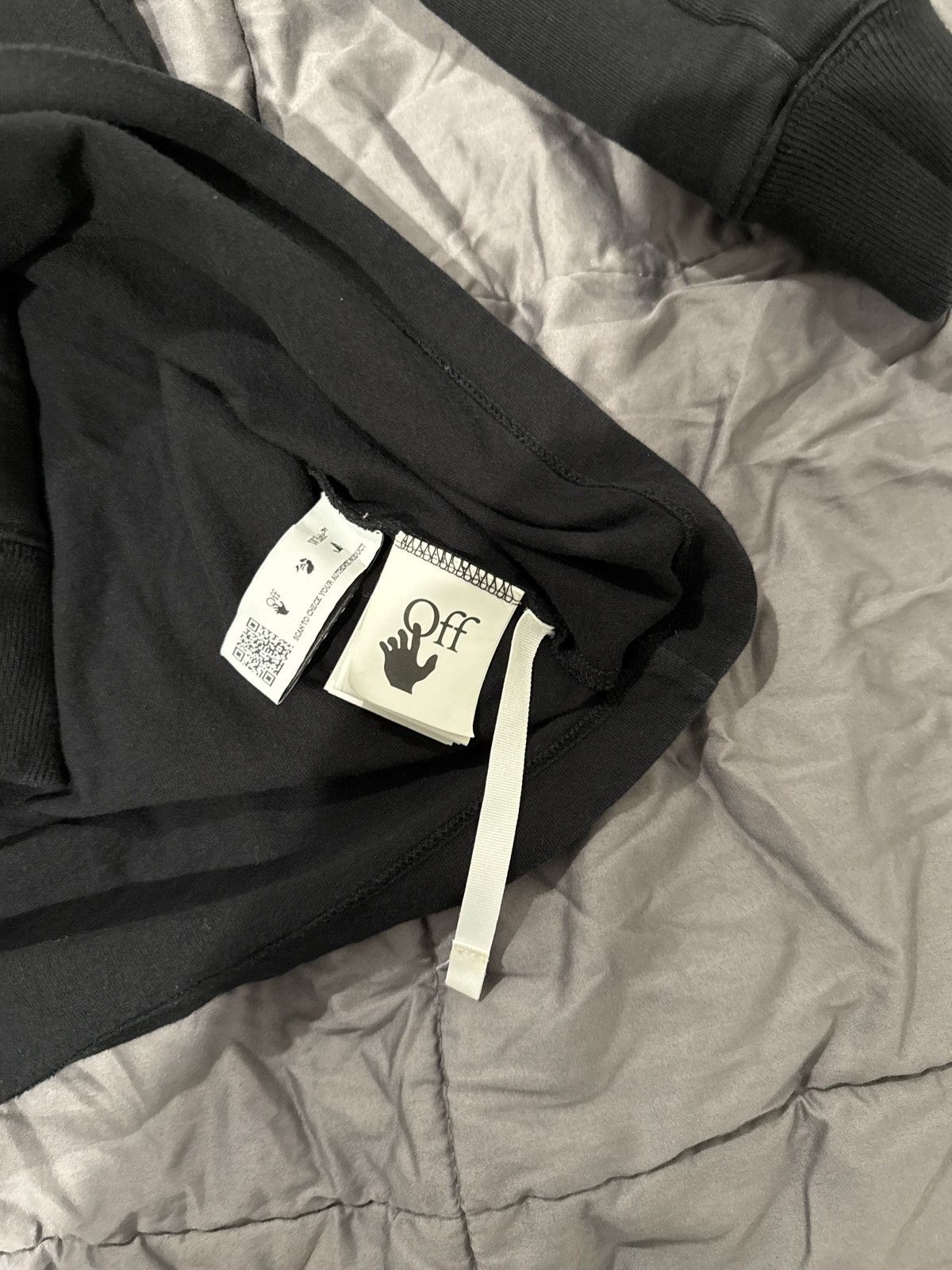 Off-White Off-White Hoodie – Size L – Authentic – Great Condition Size US L / EU 52-54 / 3 - 4 Thumbnail