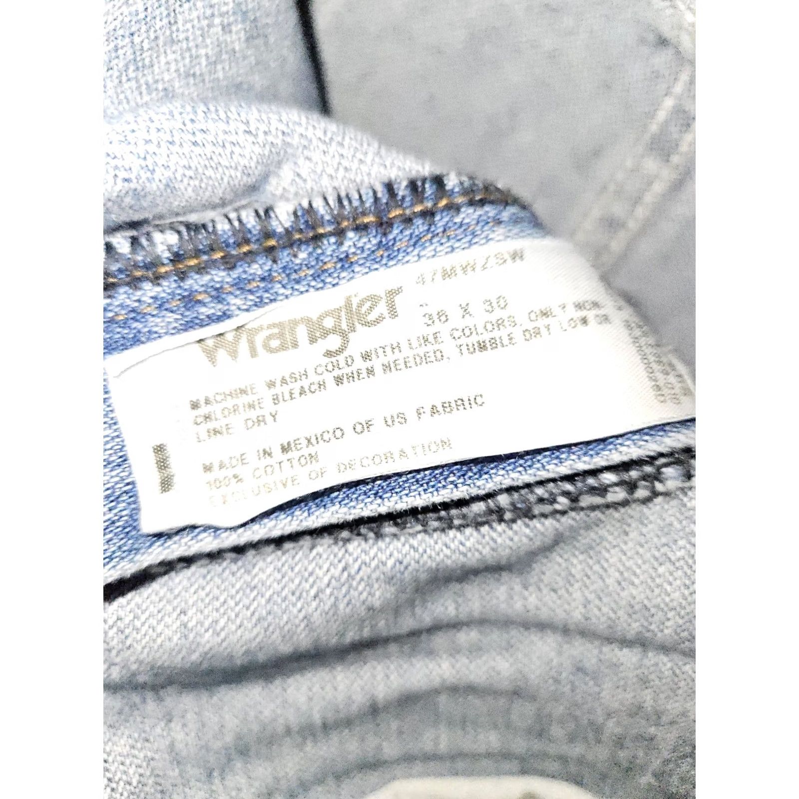 Wrangler VINTAGE Wrangler 47MWZ Jeans Men 36x30 Blue Denim Straight 90s Cowboy Logo Zipper Pocket Western Regular Rise Mens Size US 36 / EU 52 - 2 Thumbnail
