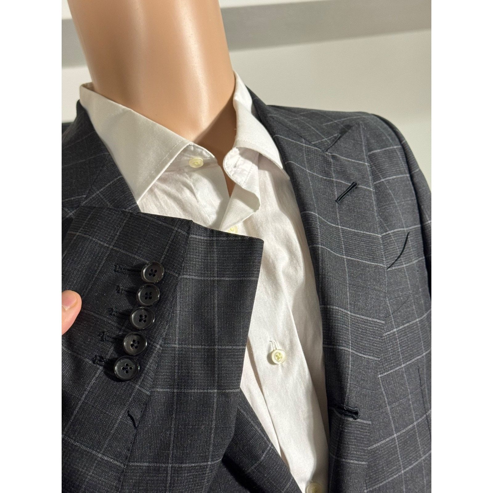 Tom Ford Tom Ford 2pc Charcoal Prince of Wales Peak Suit 36S 31x32 Size 36S - 6 Thumbnail