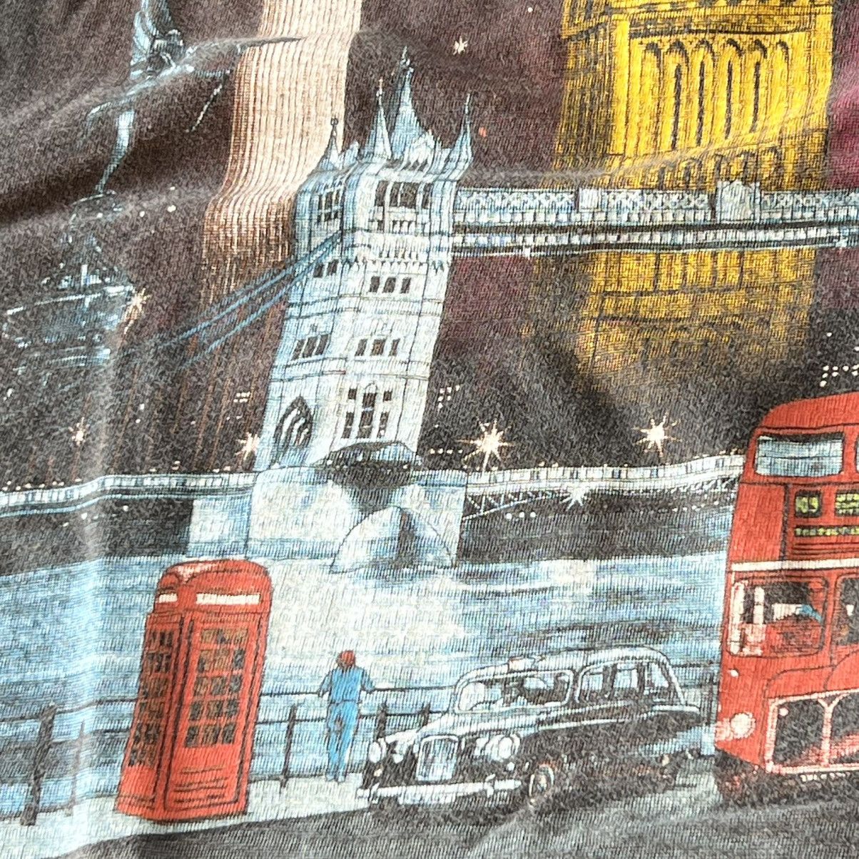 Vintage 🏴󠁧󠁢󠁥󠁮󠁧󠁿 VINTAGE LONDON TOURIST SHIRT - BALENCIAGA STYLE TEE Size US XXL / EU 58 / 5 - 8 Thumbnail