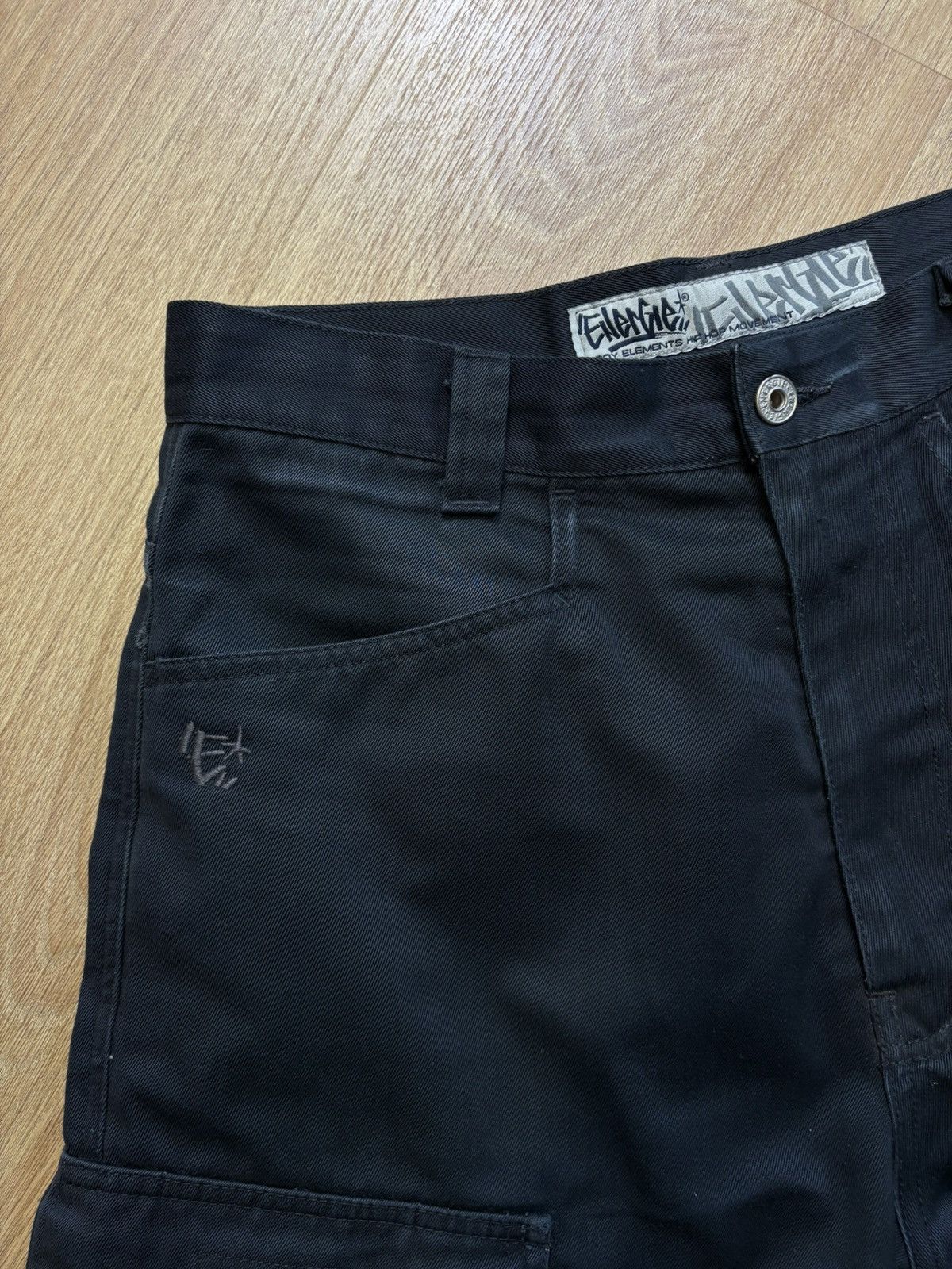 Energie Vintage Energie 2000s Embroidered Cargo Trousers (33x30) Size US 33 - 4 Thumbnail