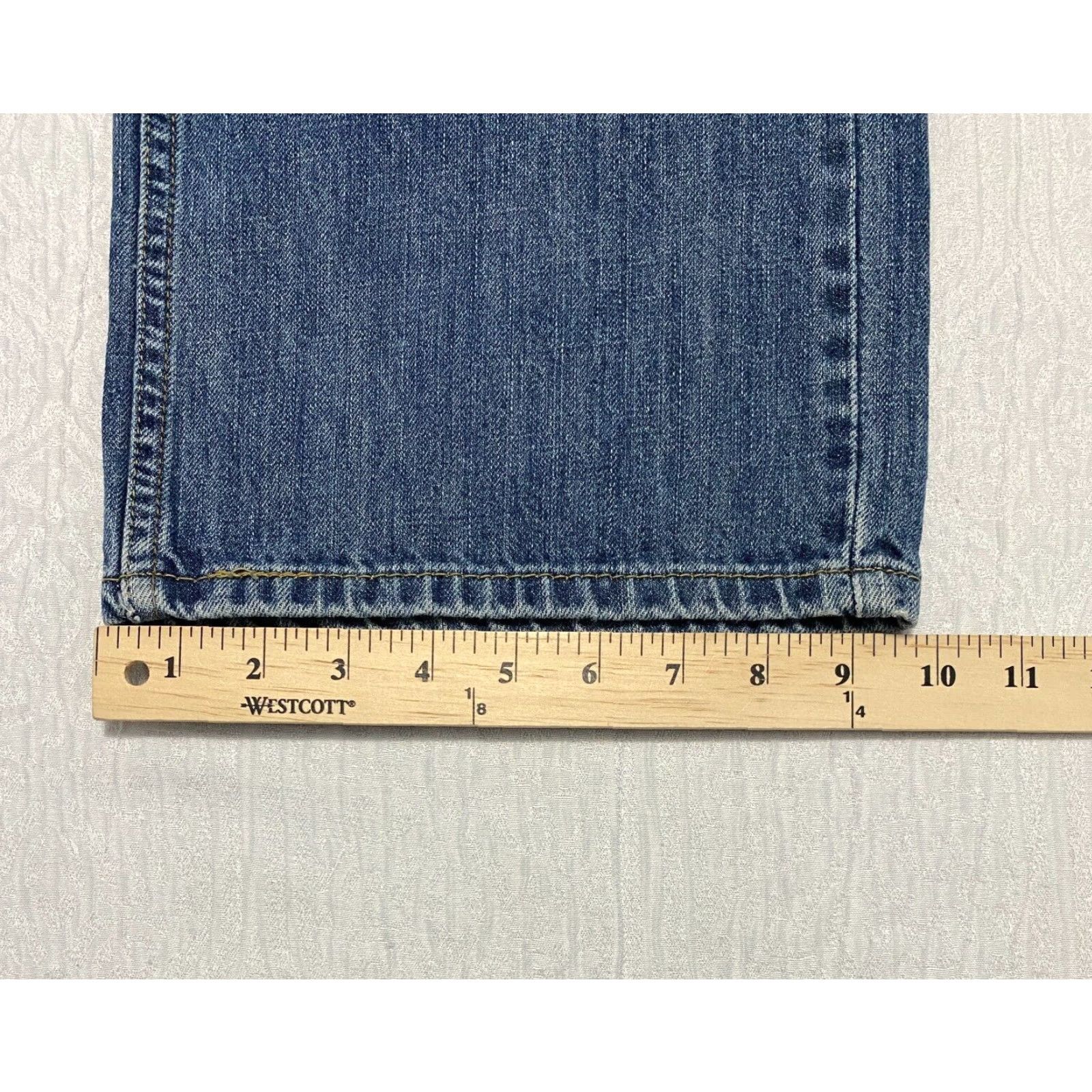 Levi's Levis 559 Relaxed Straight Jeans Size 40×30 Blue Faded Whiskers Wide Leg Mens Size US 40 / EU 56 - 8 Thumbnail