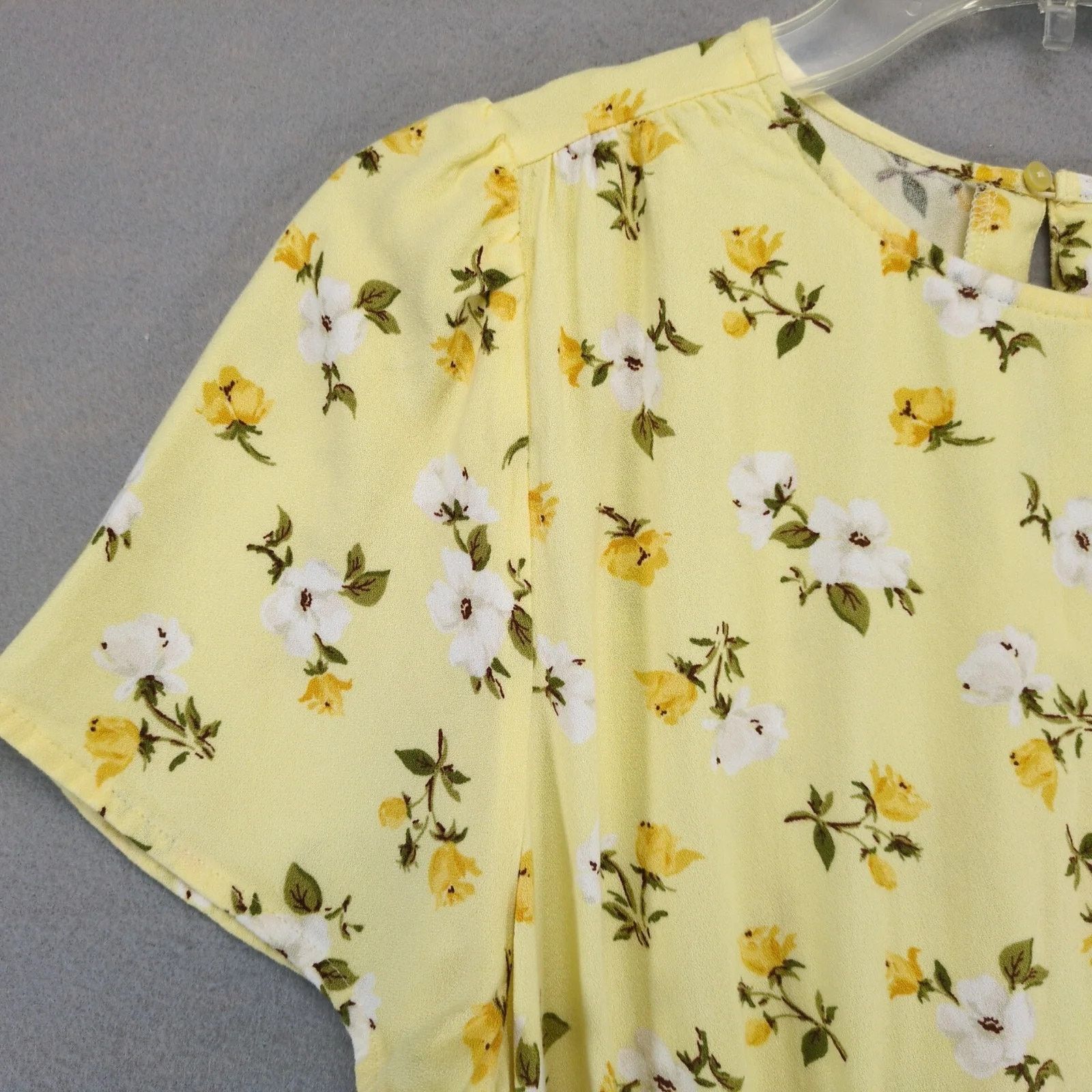Old Navy Old Navy Yellow Floral Rayon Dress Sz L Knee Length Pockets Size L / US 10 / IT 46 - 8 Thumbnail