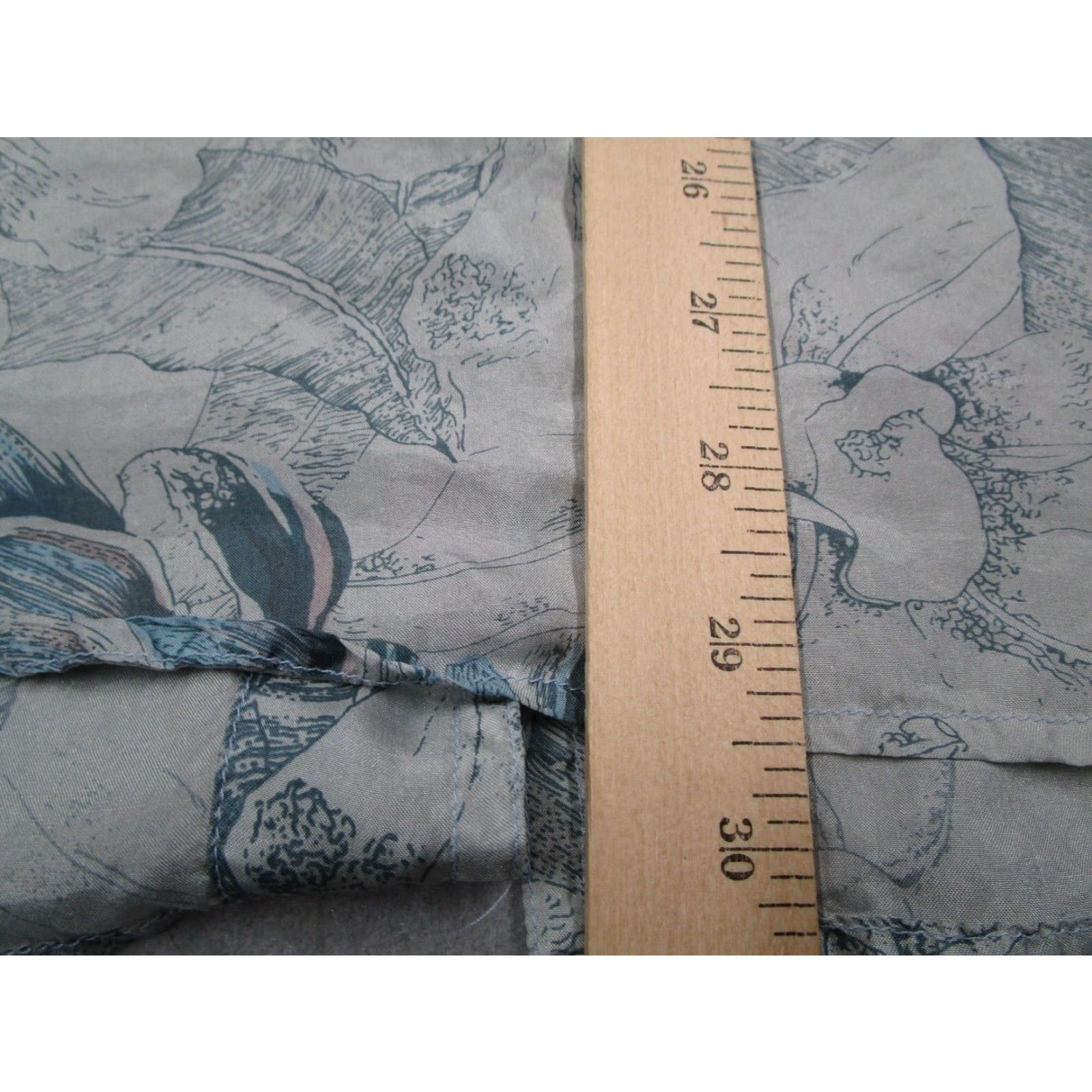 Etro VINTAGE Silk Wave Shirt Mens Medium Gray Floral Button Up Hawaiian Tiki Retro Size US M / EU 48-50 / 2 - 6 Thumbnail