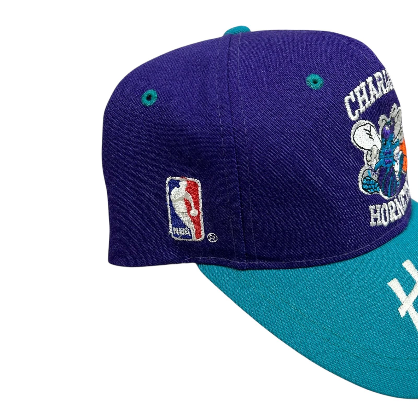 NBA VTG 90s CHARLOTTE HORNETS SPORTS SPECIALITIES SNAPBACK HAT Size ONE SIZE - 3 Thumbnail