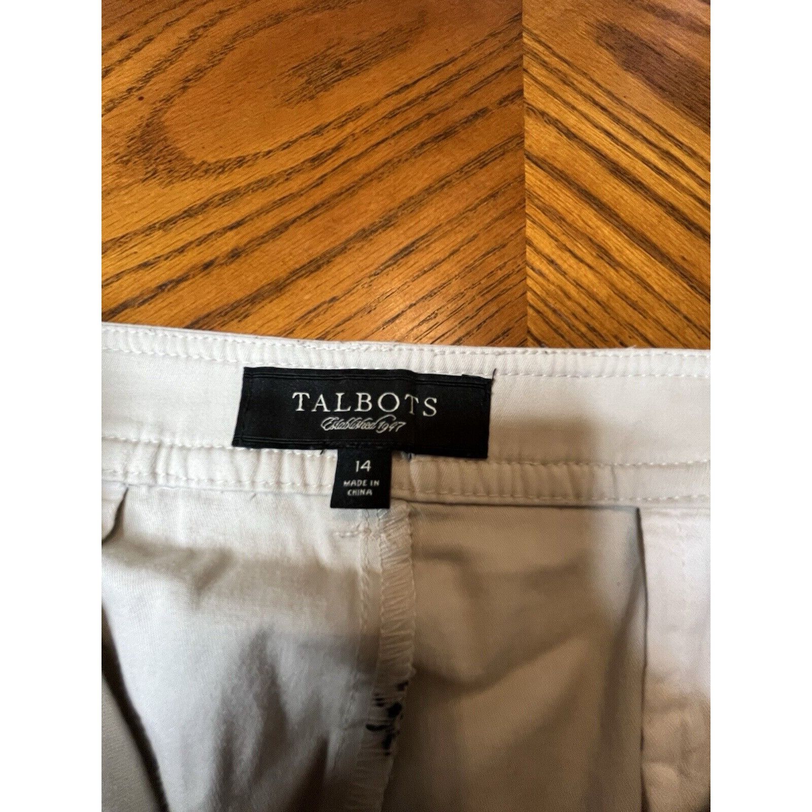Talbots talbots skirt size 14 white ship wheel anchor nautical emroi Size 36" / US 14 / IT 50 - 3 Thumbnail