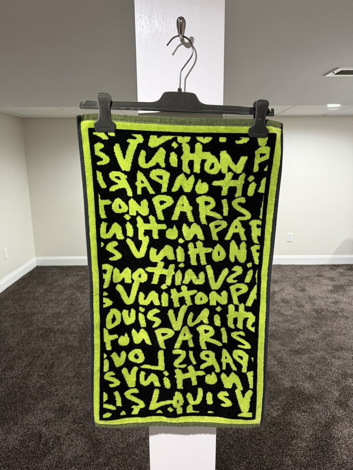 Louis Vuitton × Stephen Sprouse Louis Vuitton x Stephen Sprouse FW08 Graffiti Gym Towel Size ONE SIZE - 9 Thumbnail