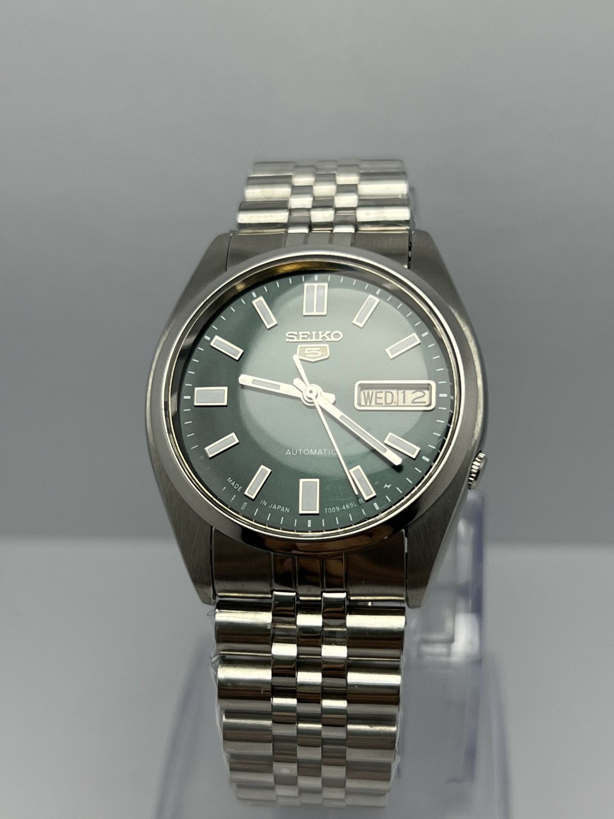 Seiko Seiko 5 Automatic Baton Dial Wrist Watch Day/Date Japan Size 36 - 17 Thumbnail
