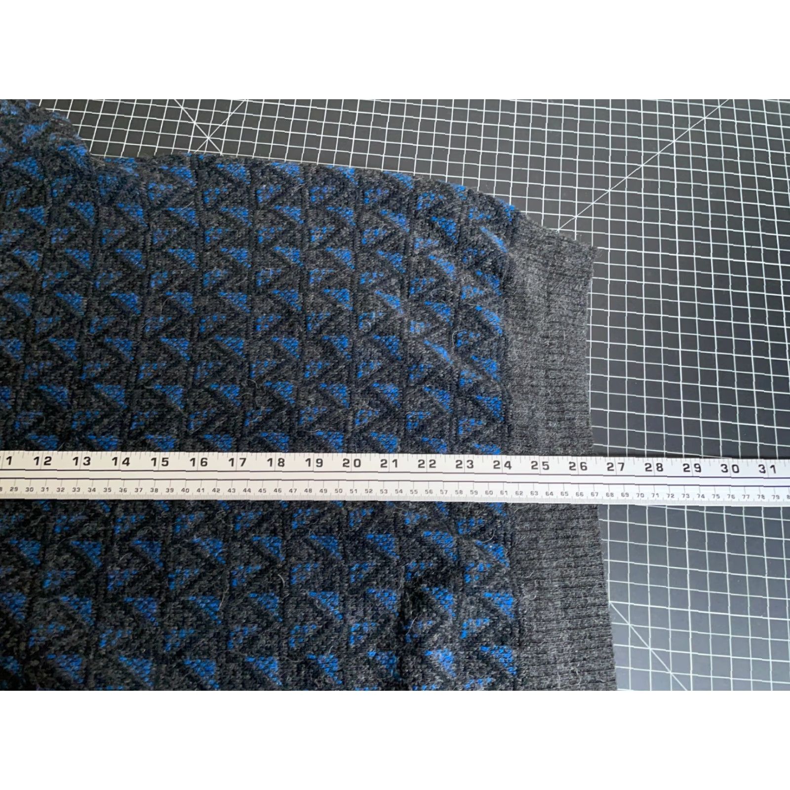 Vintage VINTAGE Linea Uomo Sweater Men Big 2X Blue Gray Geometric Wool Knit Italy Made Crew Neck Long Sleeve Pullover Casual 90s Dad Style Size US XXL / EU 58 / 5 - 6 Thumbnail