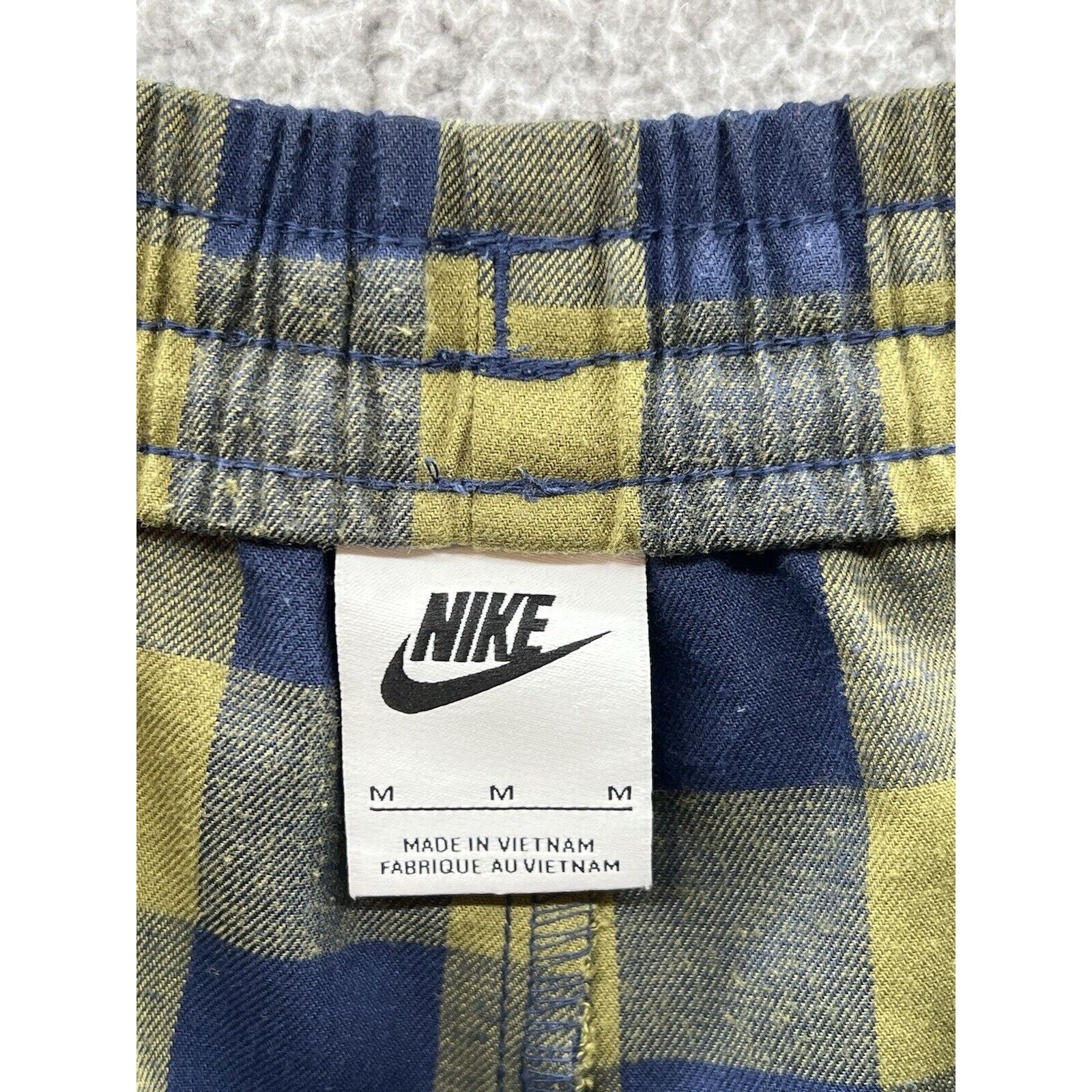 Nike Nike Life Plaid Shorts Navy/Pilgrim Size Medium DQ5186-410 Size US 34 / EU 50 - 3 Thumbnail