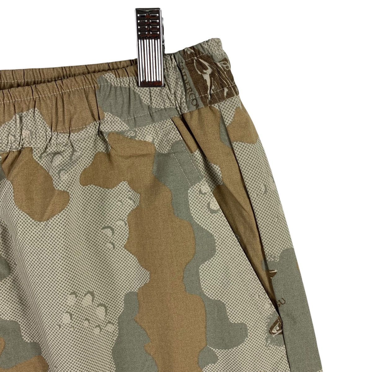 GU × Japanese Brand × Undercover GU X UNDERCOVER Camo full print cargo pants Size US 32 / EU 48 - 7 Thumbnail