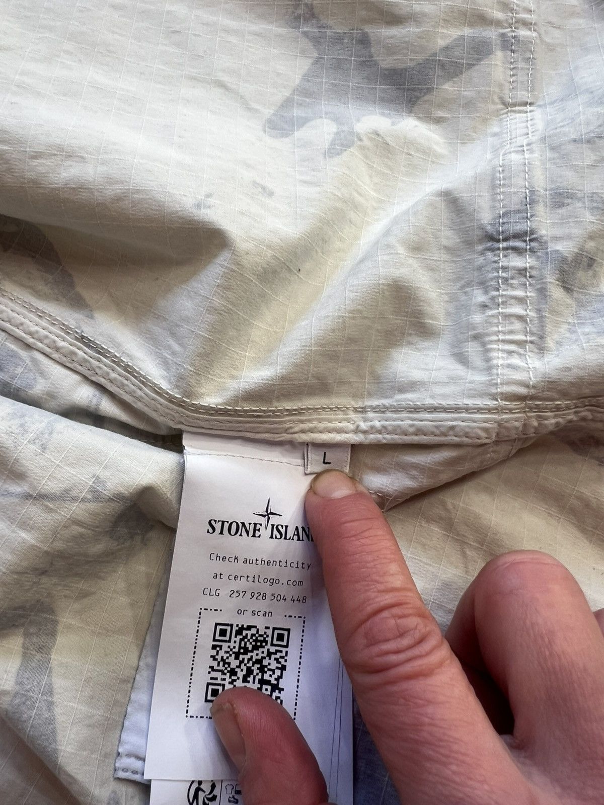 Stone Island Stone Island Desert Camouflage Cotton-Blend Shirt – Size L Size US L / EU 52-54 / 3 - 12 Thumbnail
