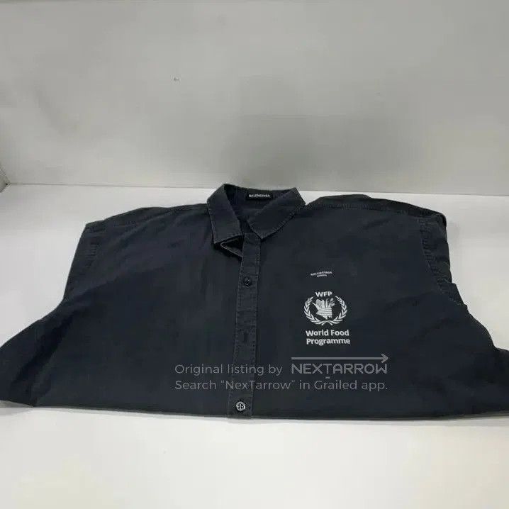 Balenciaga Balenciaga Black Long Sleeve Button. Size US M / EU 48-50 / 2 - 3 Thumbnail