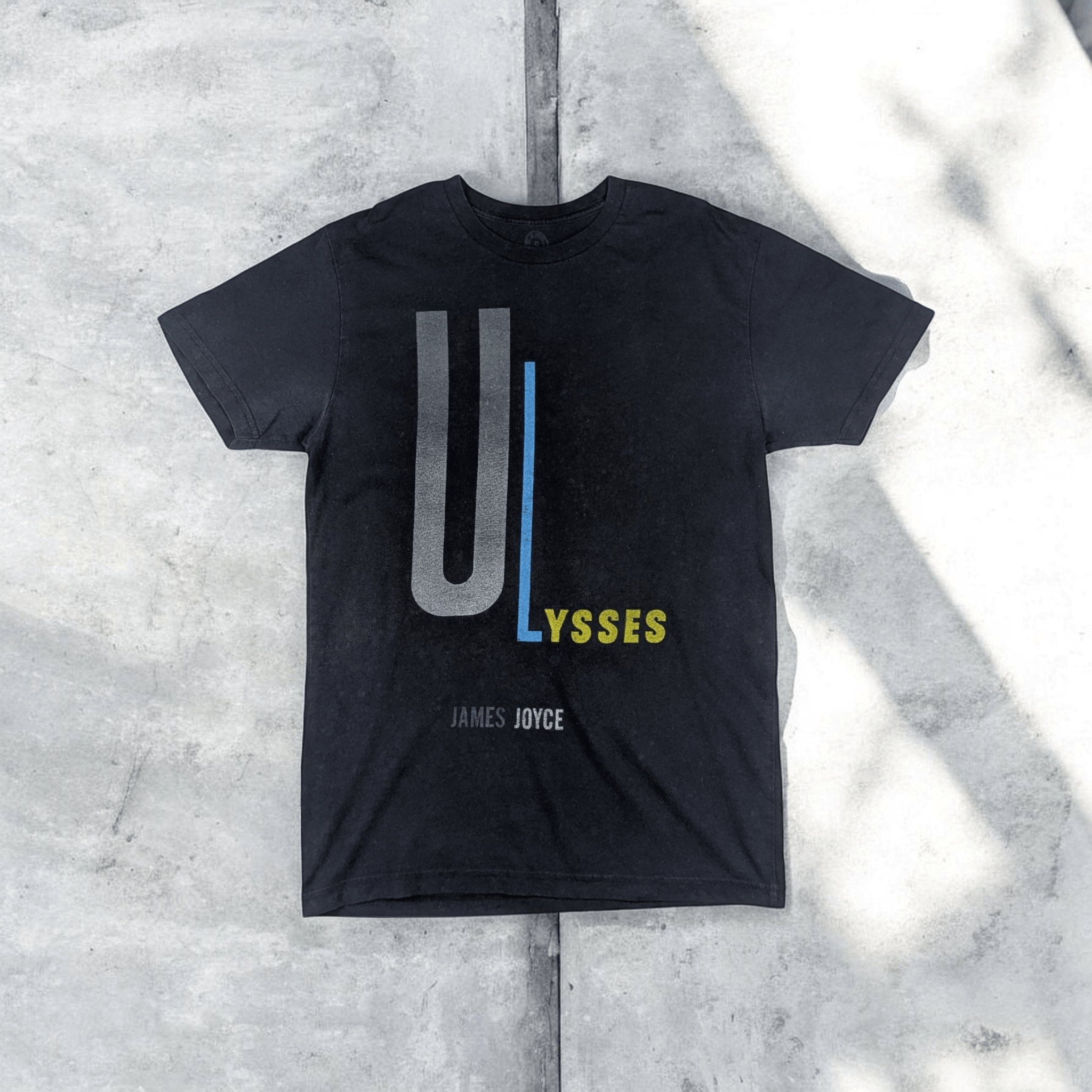 Vintage ULYSSES By James Joyce Literature Book T Shirt Size US S / EU 44-46 / 1 - 1 Thumbnail