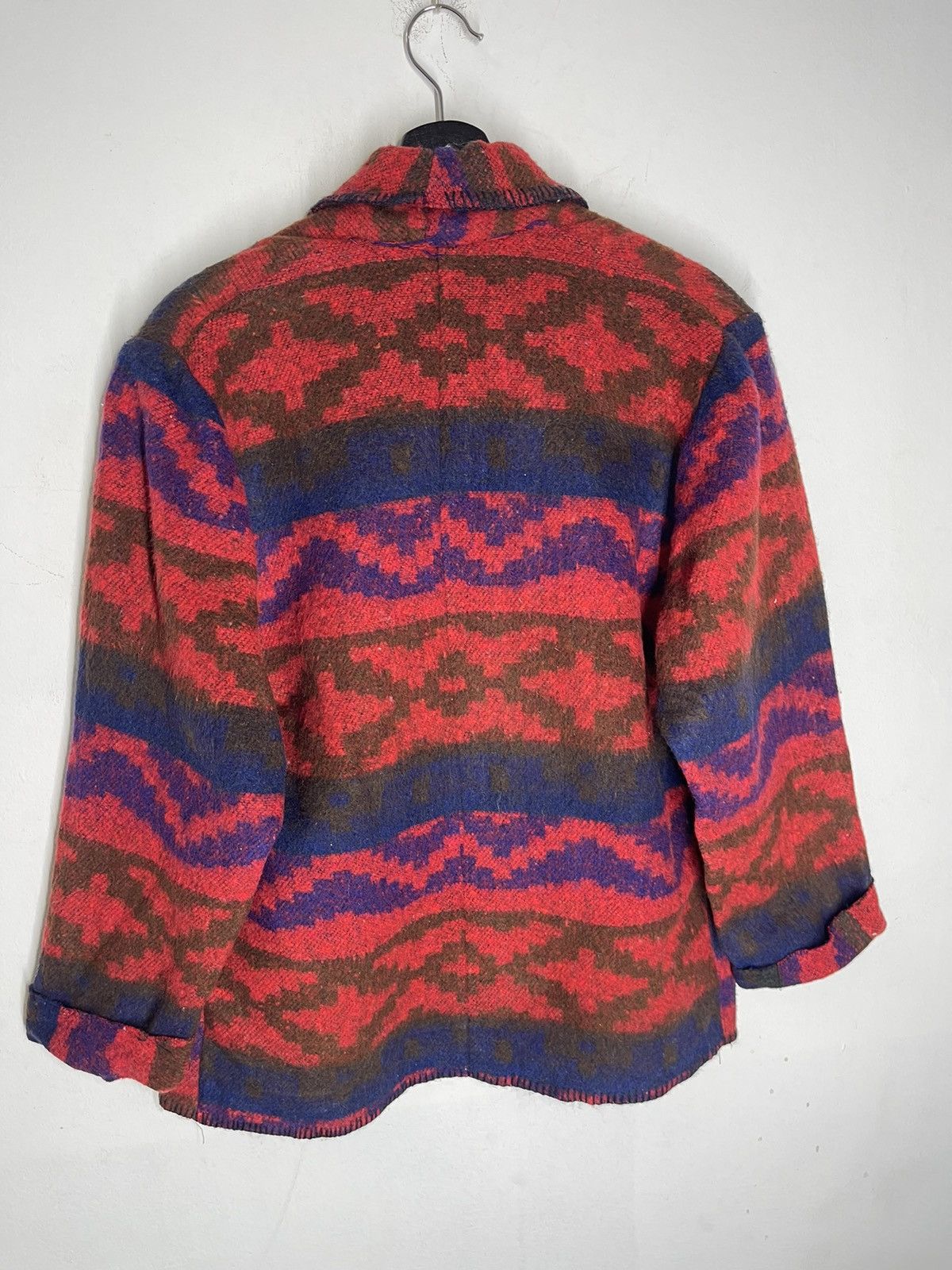 Japanese Brand × Vintage Vintage Neon Reds Navajo Casual Jacket Size US L / EU 52-54 / 3 - 3 Thumbnail