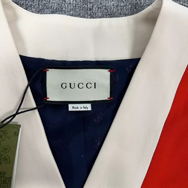 Gucci Gucci Size 38 Golden button orange cardigan jacket size 38 Size US XXS / EU 40 - 6 Thumbnail