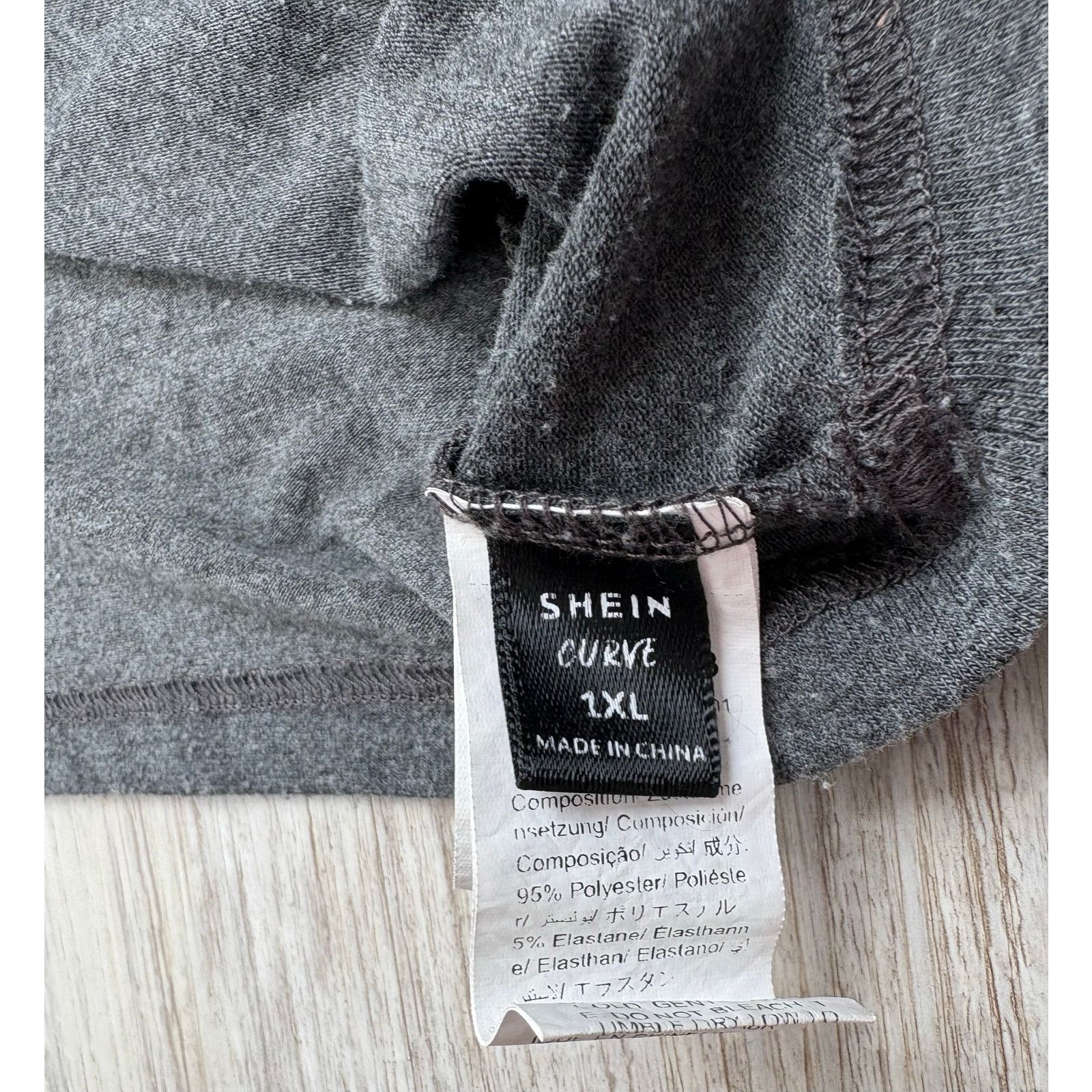 Shein SHEIN CURVE | Plus Sized Basic Distressed Crop Top | 1XL Size XL / US 12-14 / IT 48-50 - 3 Thumbnail