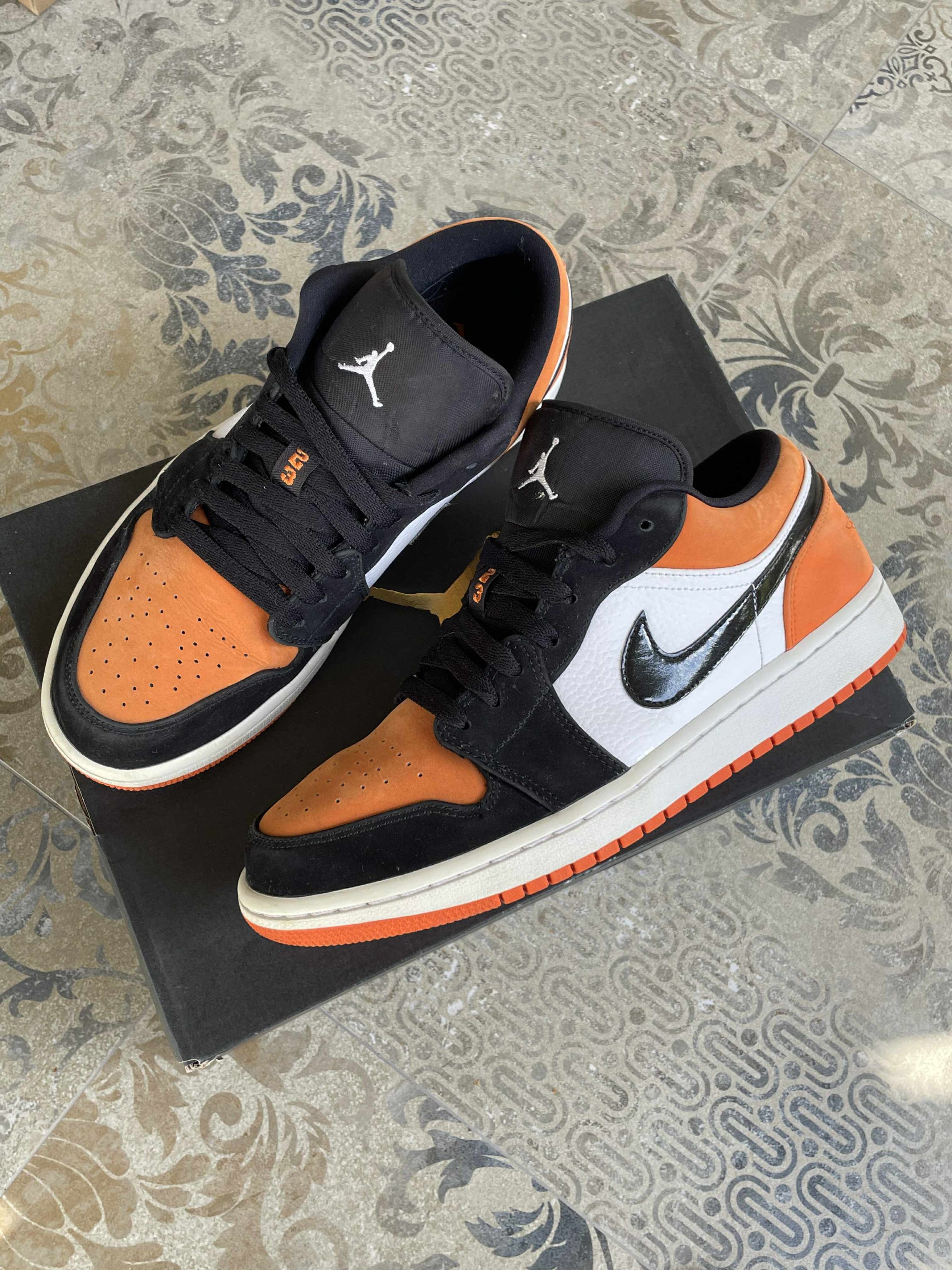 Jordan Brand Mens Air Jordan 1 Low Shattered Backboard US 9 EU 42.5 Size US 9 / EU 42 - 7 Thumbnail