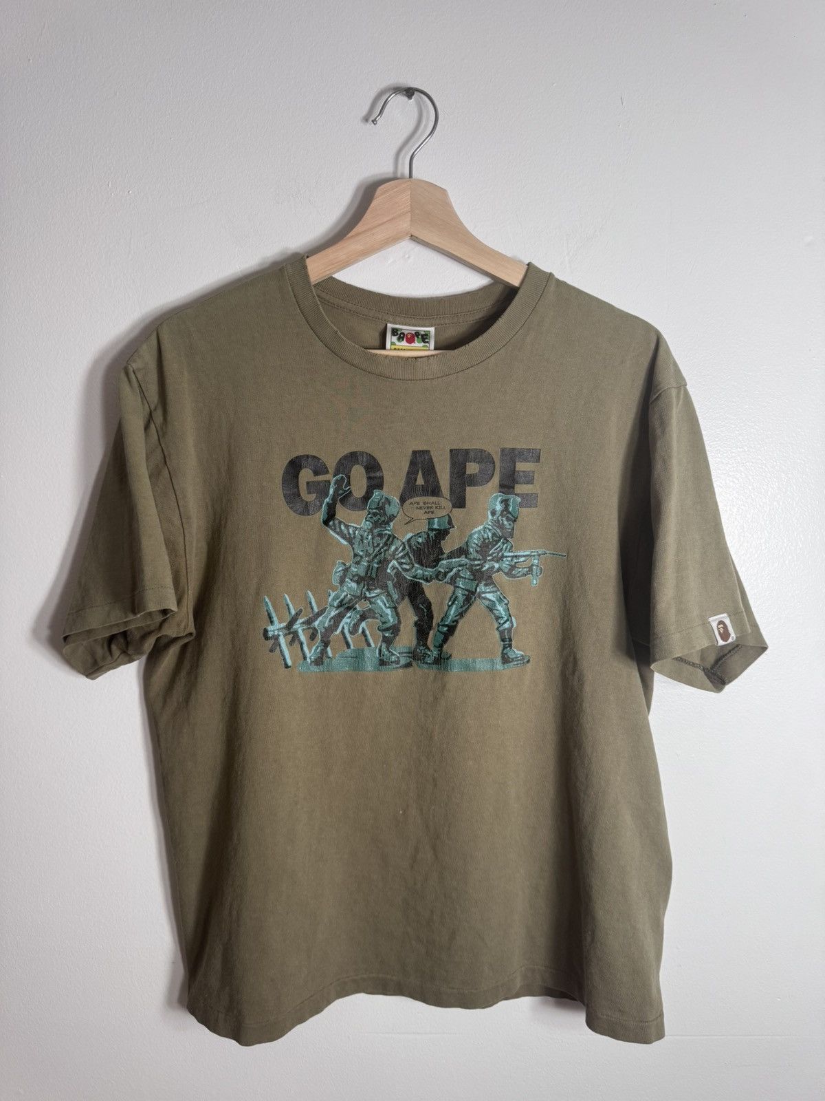 Bape Go Ape Tee Size US L / EU 52-54 / 3 - 1 Thumbnail