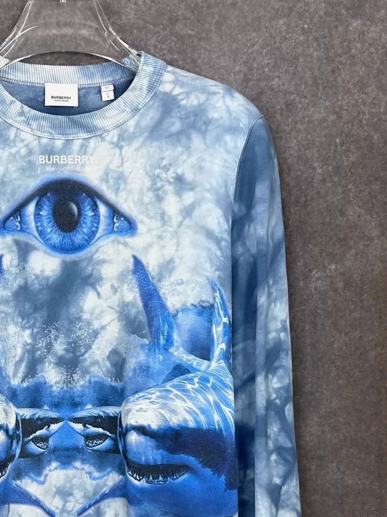 Burberry Burberry Burberry Blue Shark Print Crewneck Sweatshirt-250 Size US L / EU 52-54 / 3 - 5 Thumbnail