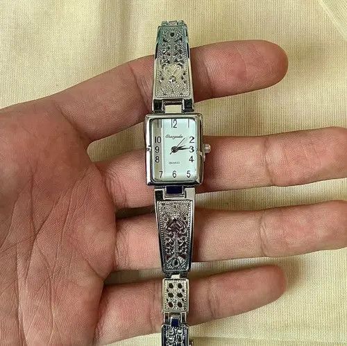 Other 2000s vintage rectangle stainless steel quartz luxury watch Size ONE SIZE - 8 Thumbnail