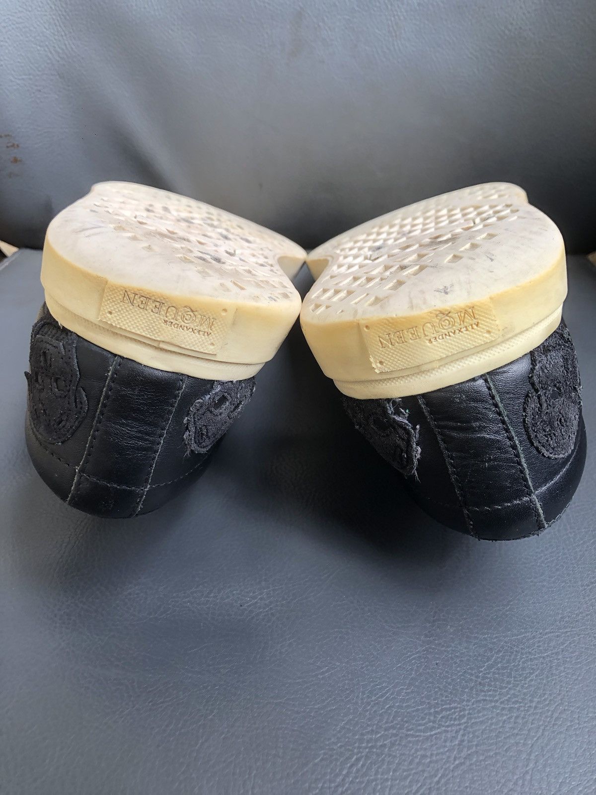Alexander McQueen Alexander McQueen 432336 Black Leather Sneakers size 40 Size US 6.5 / EU 39-40 - 12 Thumbnail