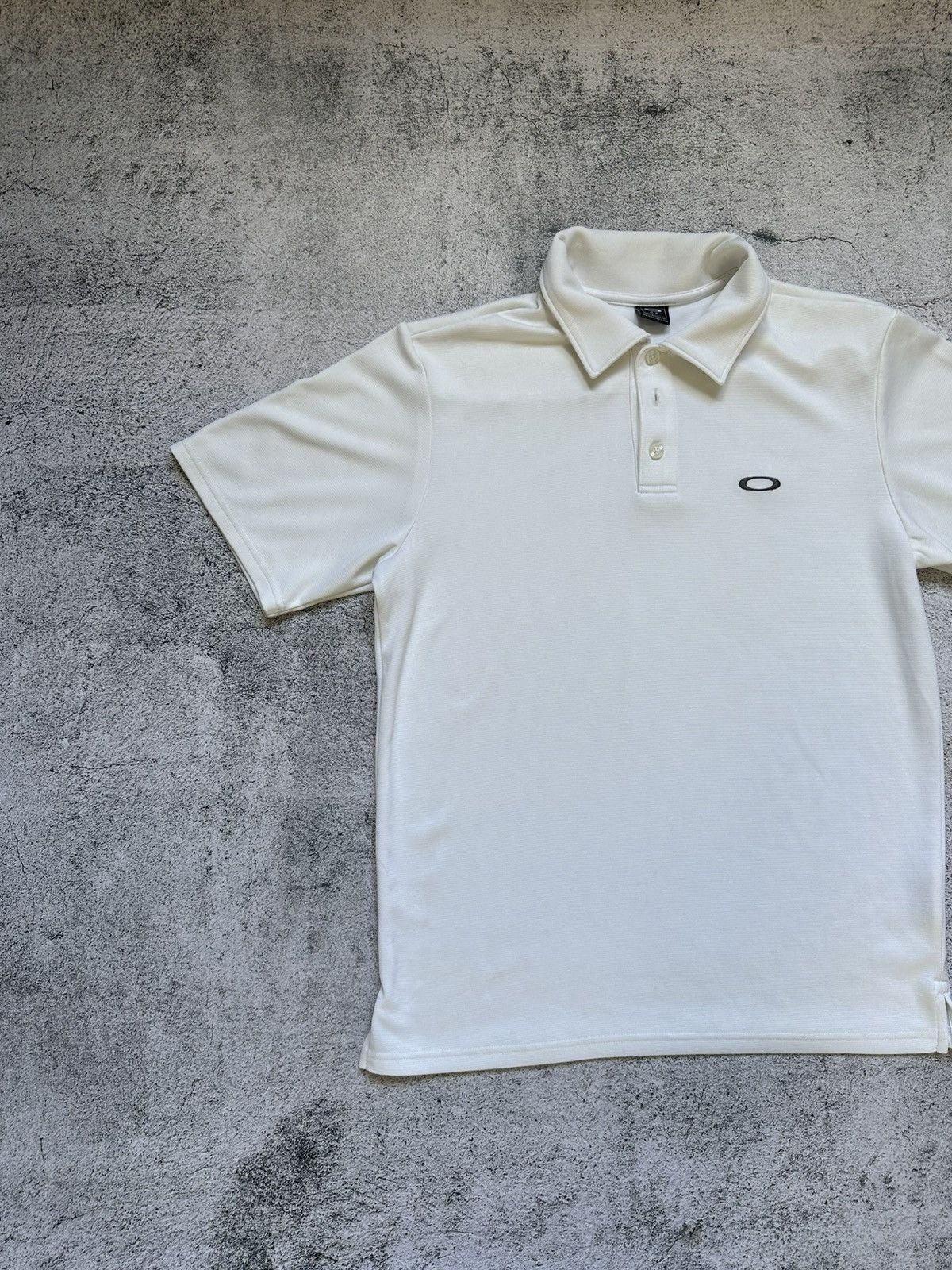 Oakley Vintage Oakley T-shirt Black Logo Mens S Size Size US S / EU 44-46 / 1 - 2 Thumbnail