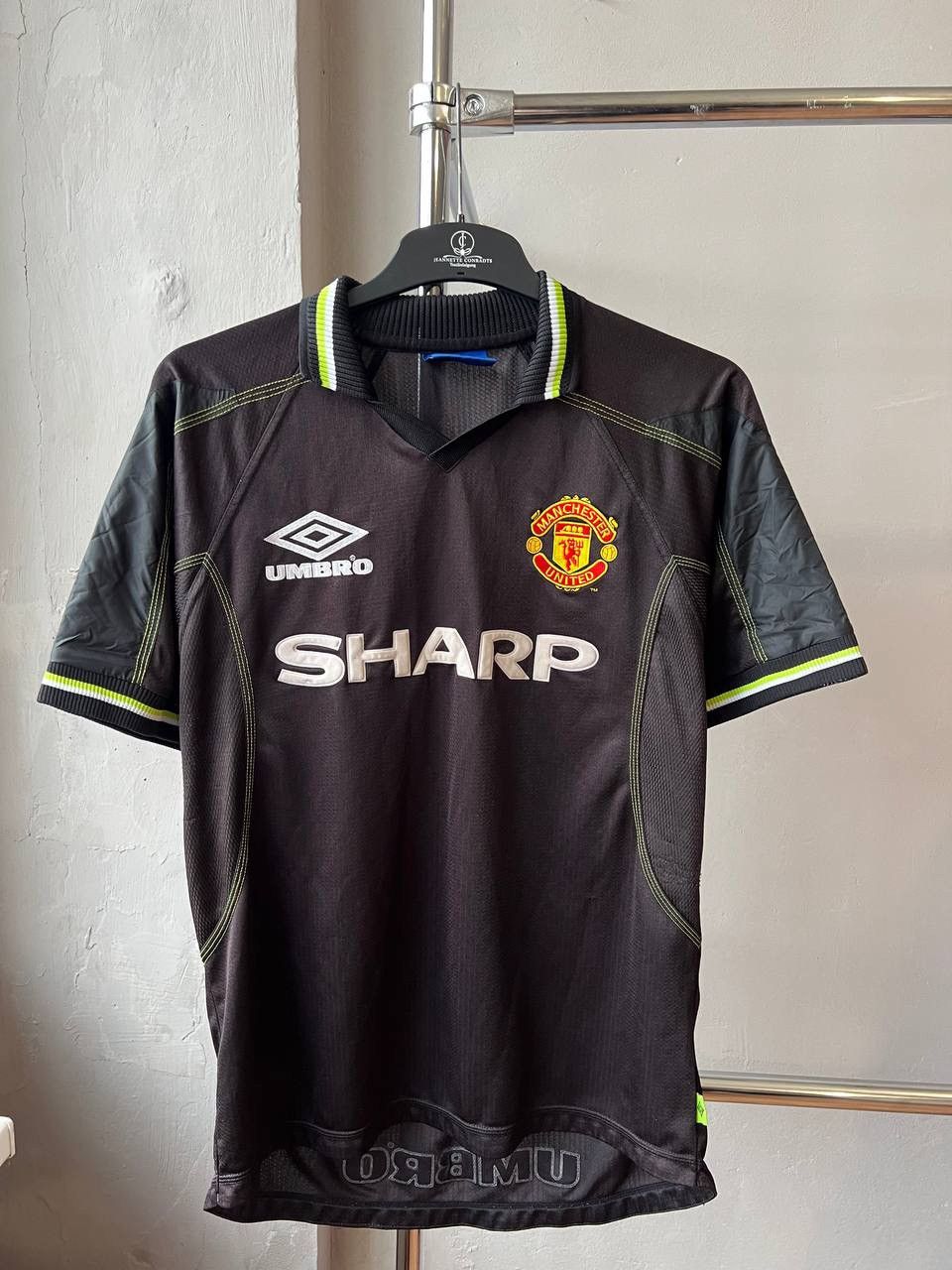 Umbro 1998/99 MANCHESTER UNITED THIRD SOCCER JERSEY FOOTBALL SHIRT Size US M / EU 48-50 / 2 - 4 Thumbnail