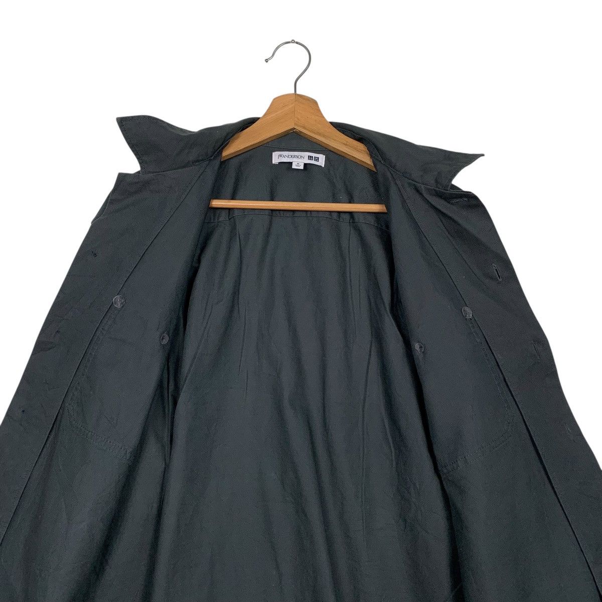 JW Anderson × Uniqlo JW Anderson x Uniqlo Shirt Size US M / EU 48-50 / 2 - 12 Thumbnail