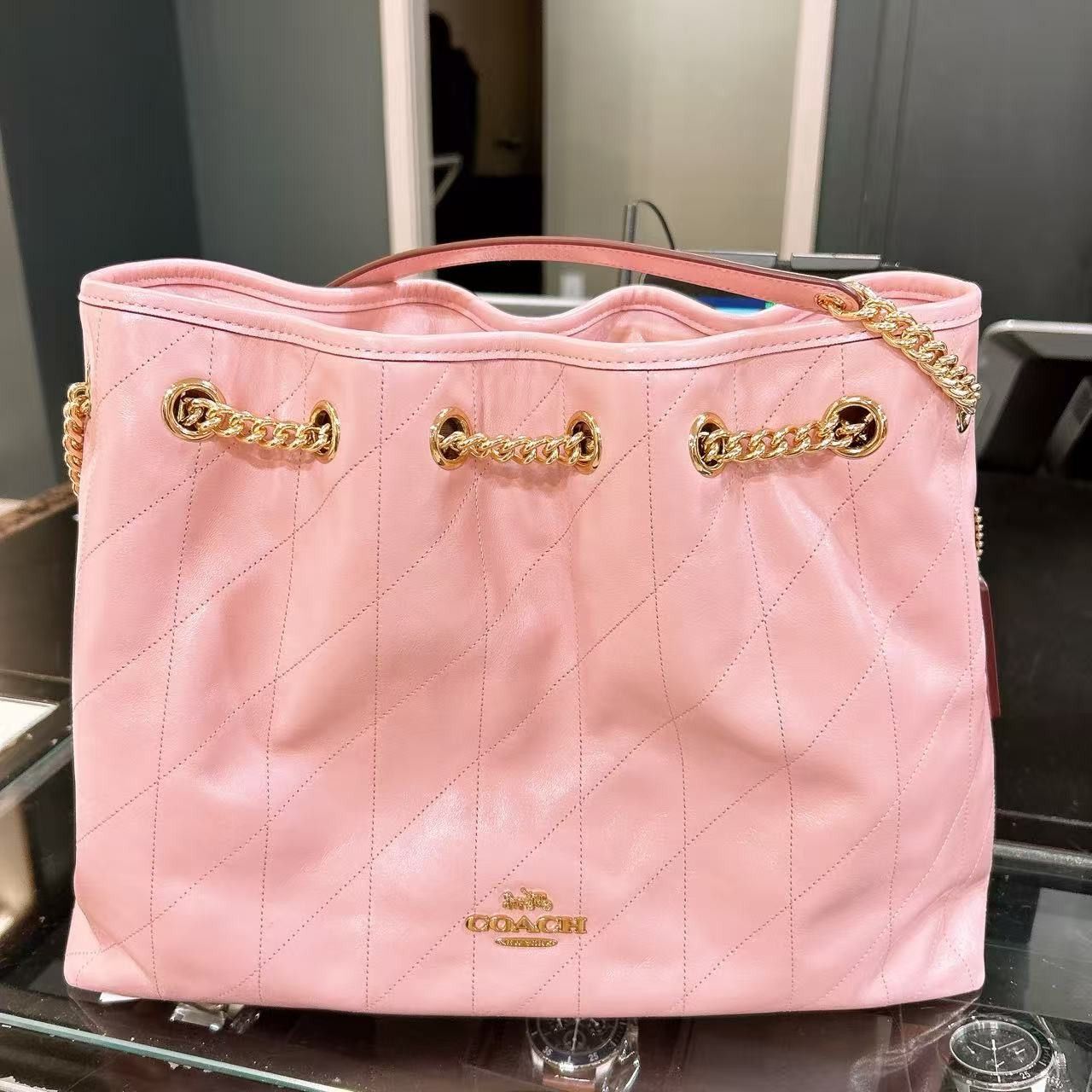 Coach Evelyn Shoulder Bag With Quilting CDR00 Size ONE SIZE - 1 Thumbnail