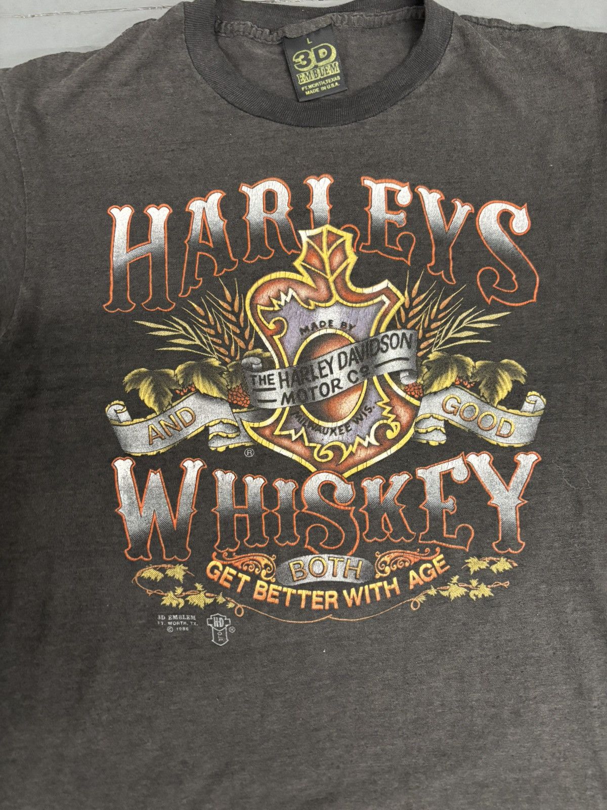 Vintage Vintage 1988 Harley Davidson 3D Emblem whiskey tee Size US L / EU 52-54 / 3 - 3 Thumbnail