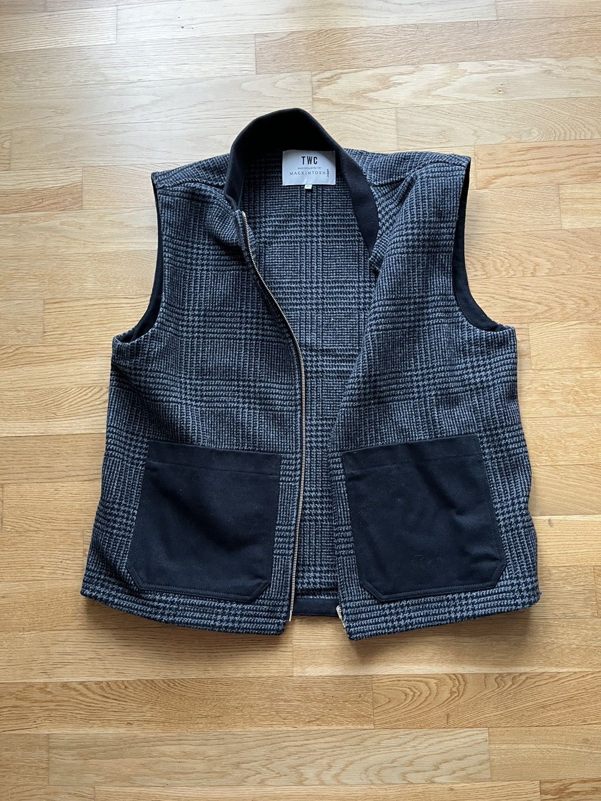 image of Mackintosh x The Workers Club Division Road Utility Gilet in Grey, Men's (Size XL)