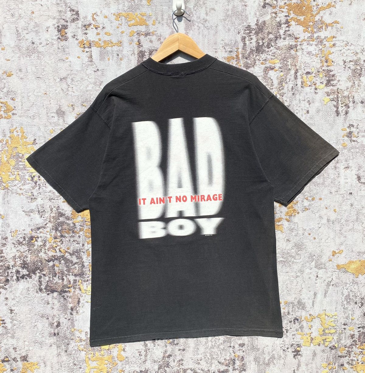 Vintage Vintage Bad Boy IT AIN’T NO MIRAGE Tee Bad Boy 1995 Sunfaded Size US M / EU 48-50 / 2 - 1 Thumbnail
