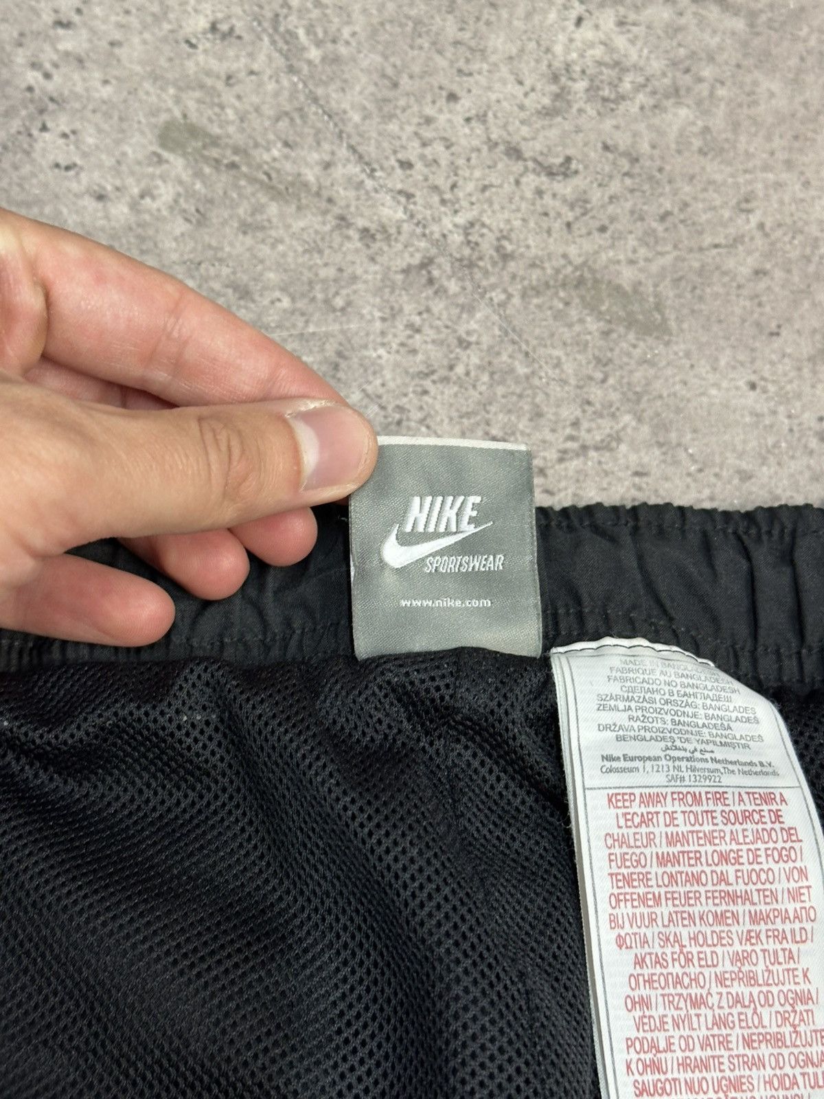 Nike × Vintage Vintage Nike Nylon Drill Pants Embroidered Logo Y2K Archival Size US 36 / EU 52 - 9 Thumbnail