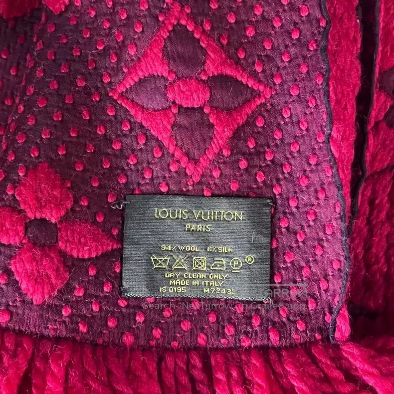 Louis Vuitton Louis Vuitton Red Wool Wool Scarf Size ONE SIZE - 3 Thumbnail