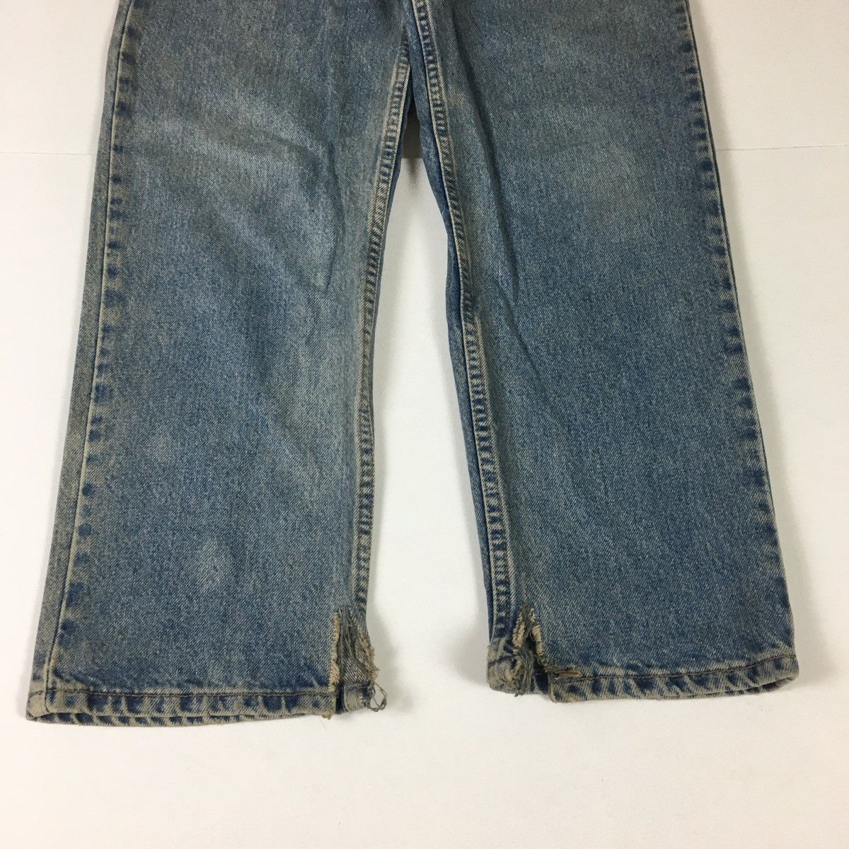 Levi's Vintage y2k Levi’s 550 Relaxed Fit Student Size US 28 / EU 44 - 2 Thumbnail