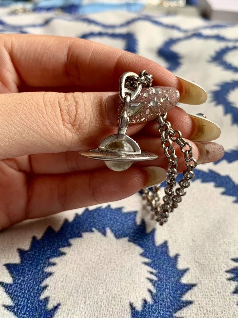 Vivienne Westwood Vivienne Westwood Old medium silver Orb necklace Size ONE SIZE - 5 Thumbnail