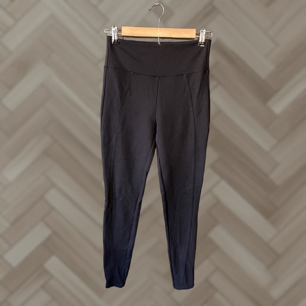 Spanx Spanx Leggings Women Medium Black Cropped Solid Size 32" / US 10 / IT 46 - 1 Thumbnail