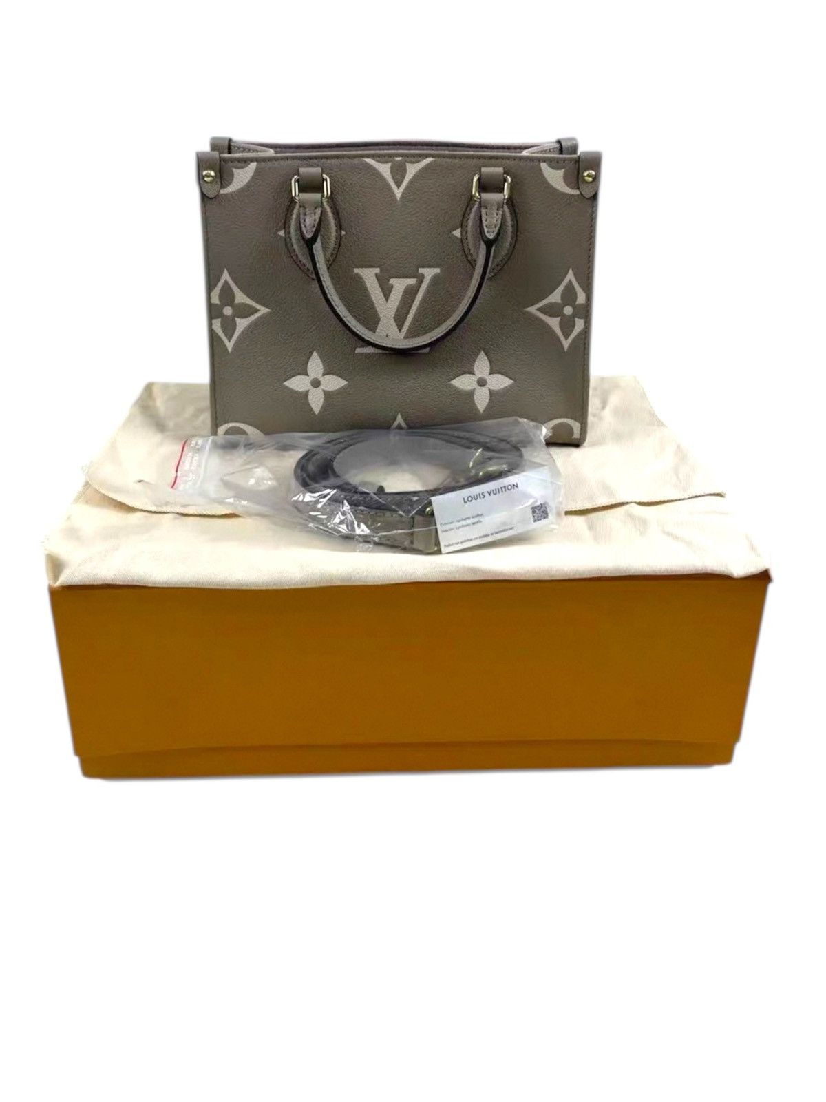 Louis Vuitton Louis Vuitton OnTheGo Women Bicolor Monogram leather Bag Size ONE SIZE - 1 Thumbnail