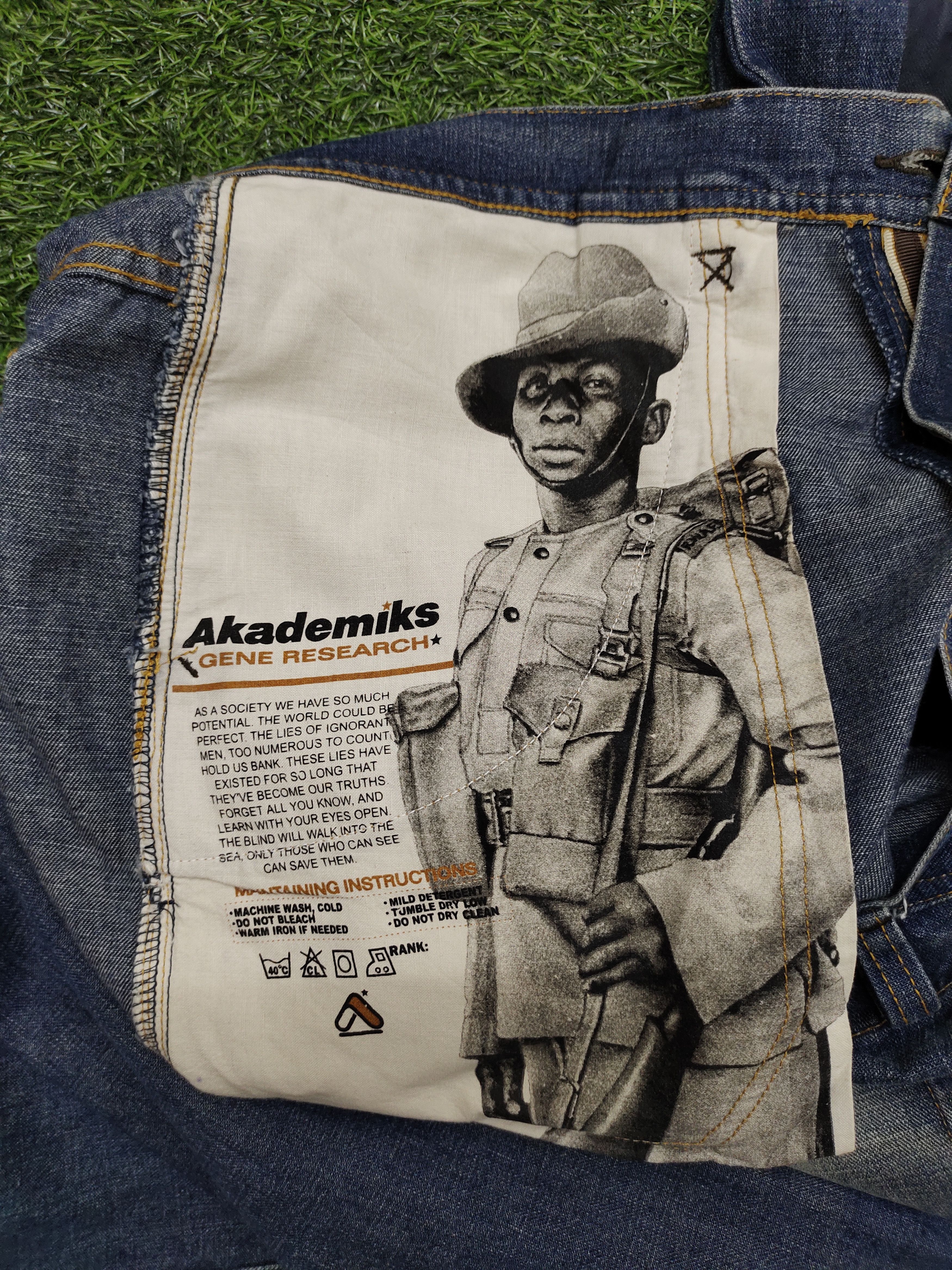 Akademiks Baggy Jeans Akademiks 'Gene Research' Printed Knee Wide Leg Size US 38 / EU 54 - 16 Thumbnail