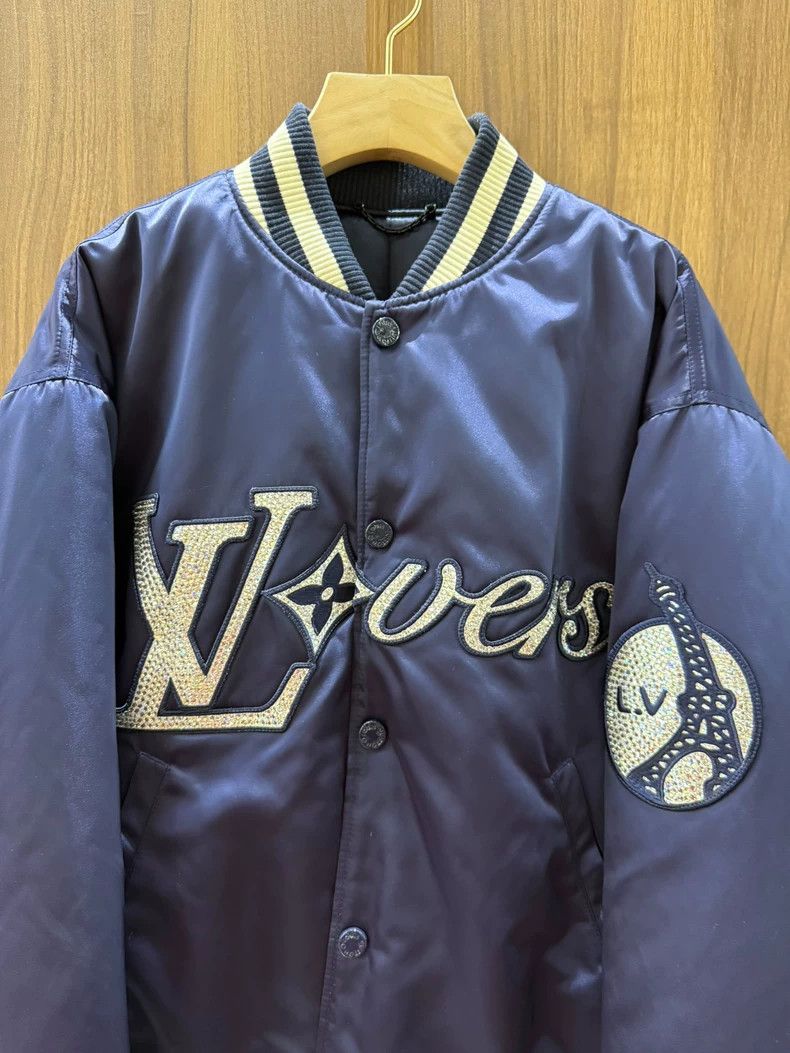 Louis Vuitton Louis Vuitton Rhinestone letter baseball jacket Size US M / EU 48-50 / 2 - 3 Thumbnail